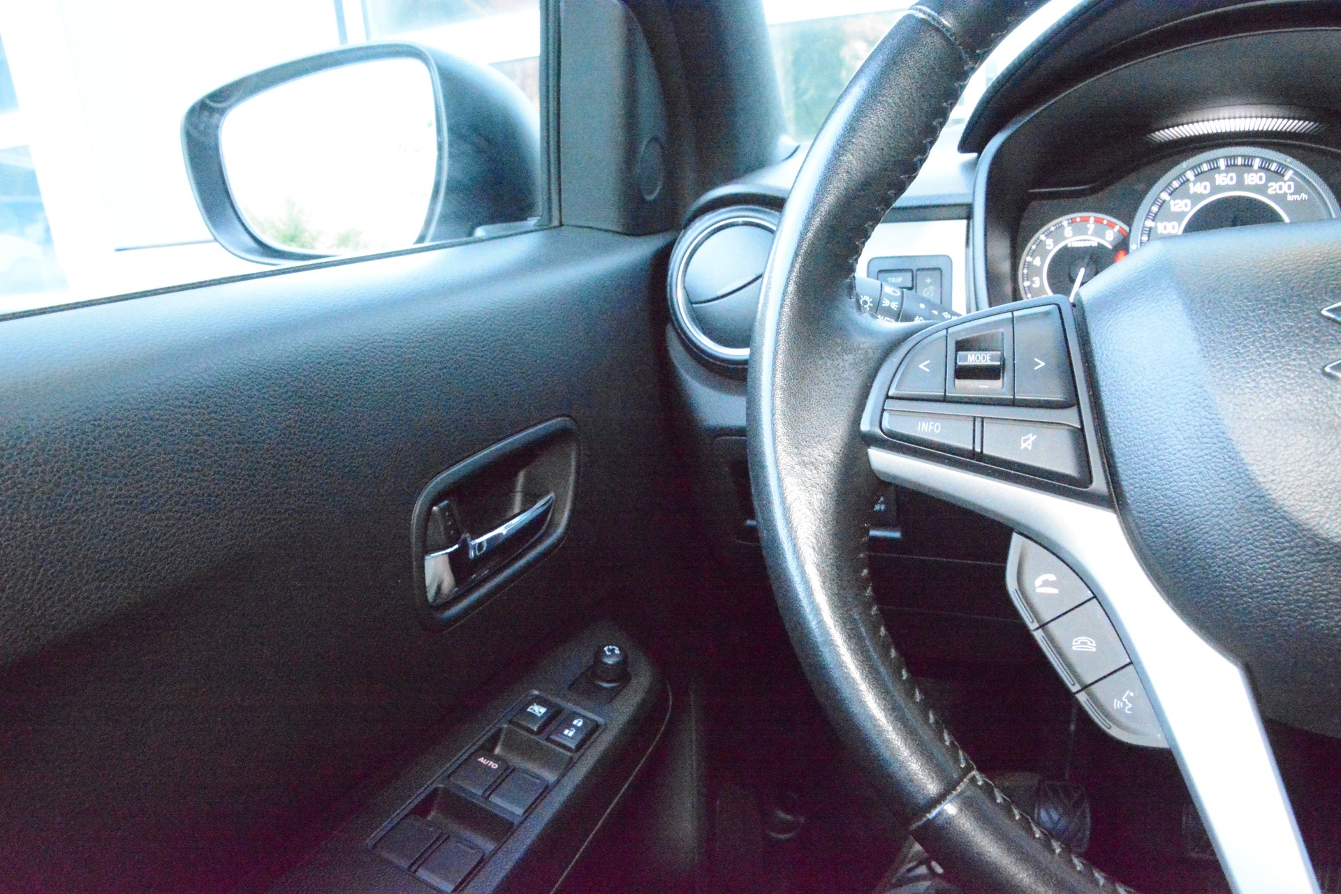 SUZUKI Ignis 1.2i Piz Sulai Top Hybrid 4x4-image-13