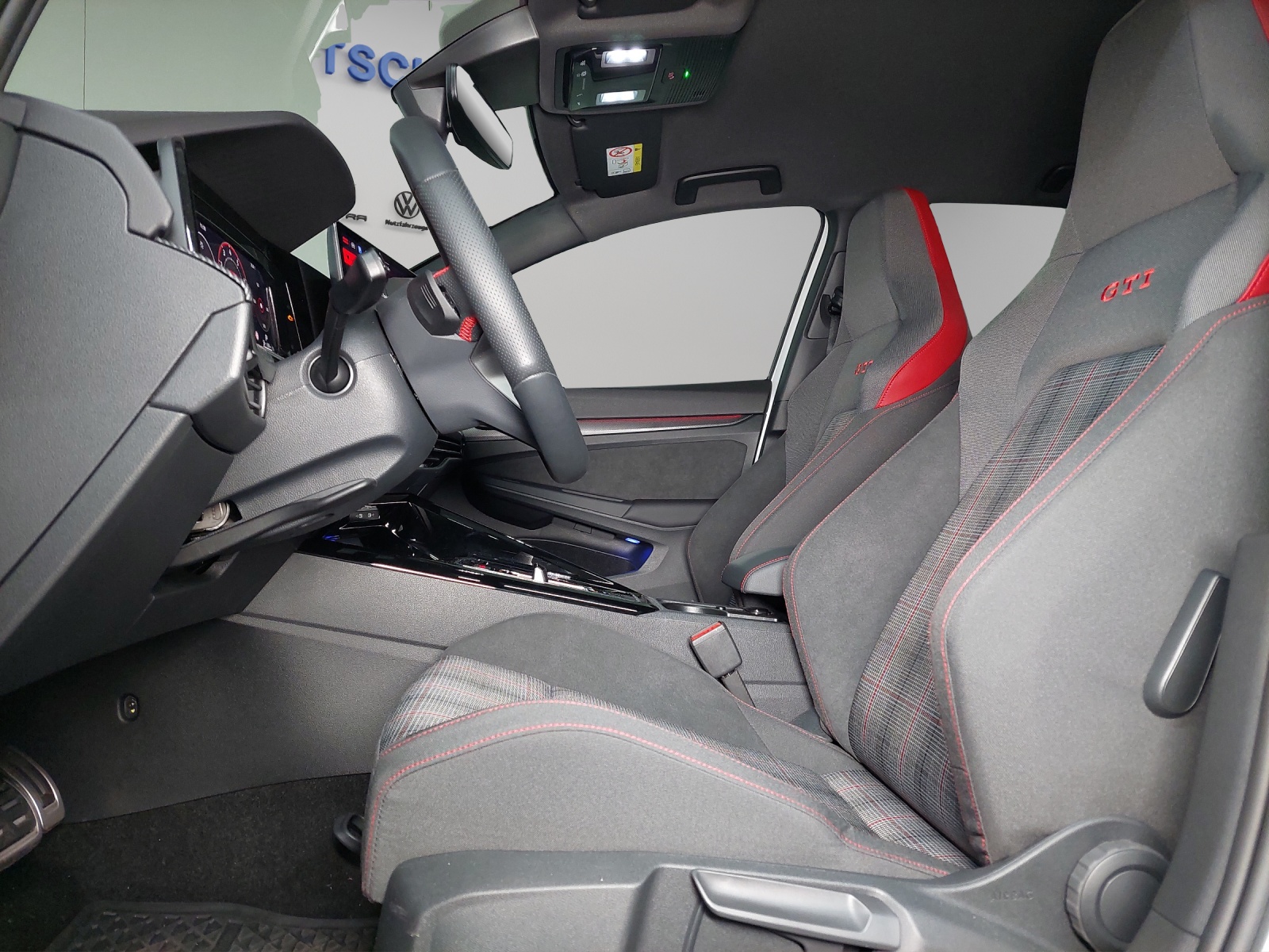 VW Golf 2.0 TSI GTI DSG-image-5