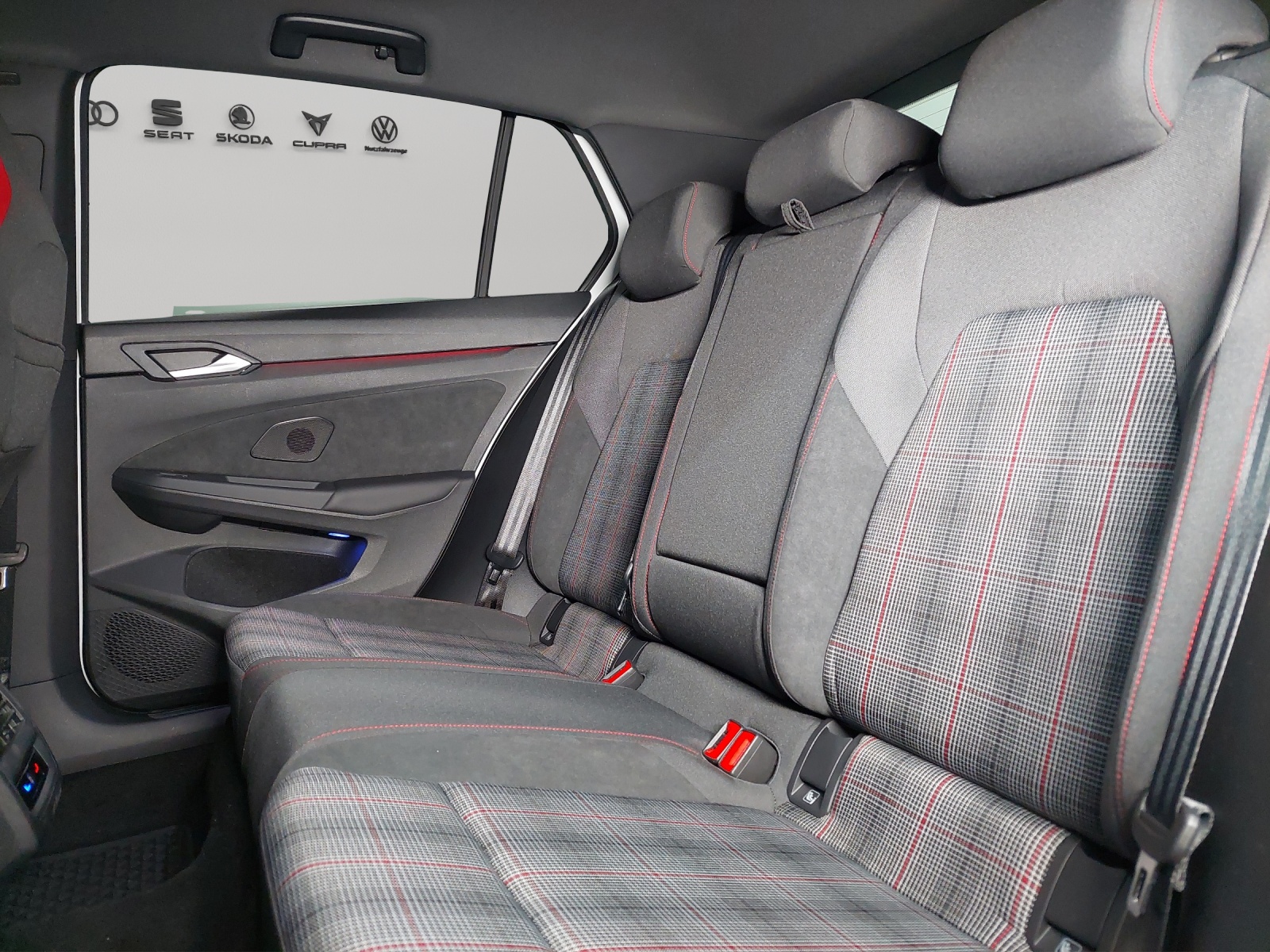 VW Golf 2.0 TSI GTI DSG-image-8