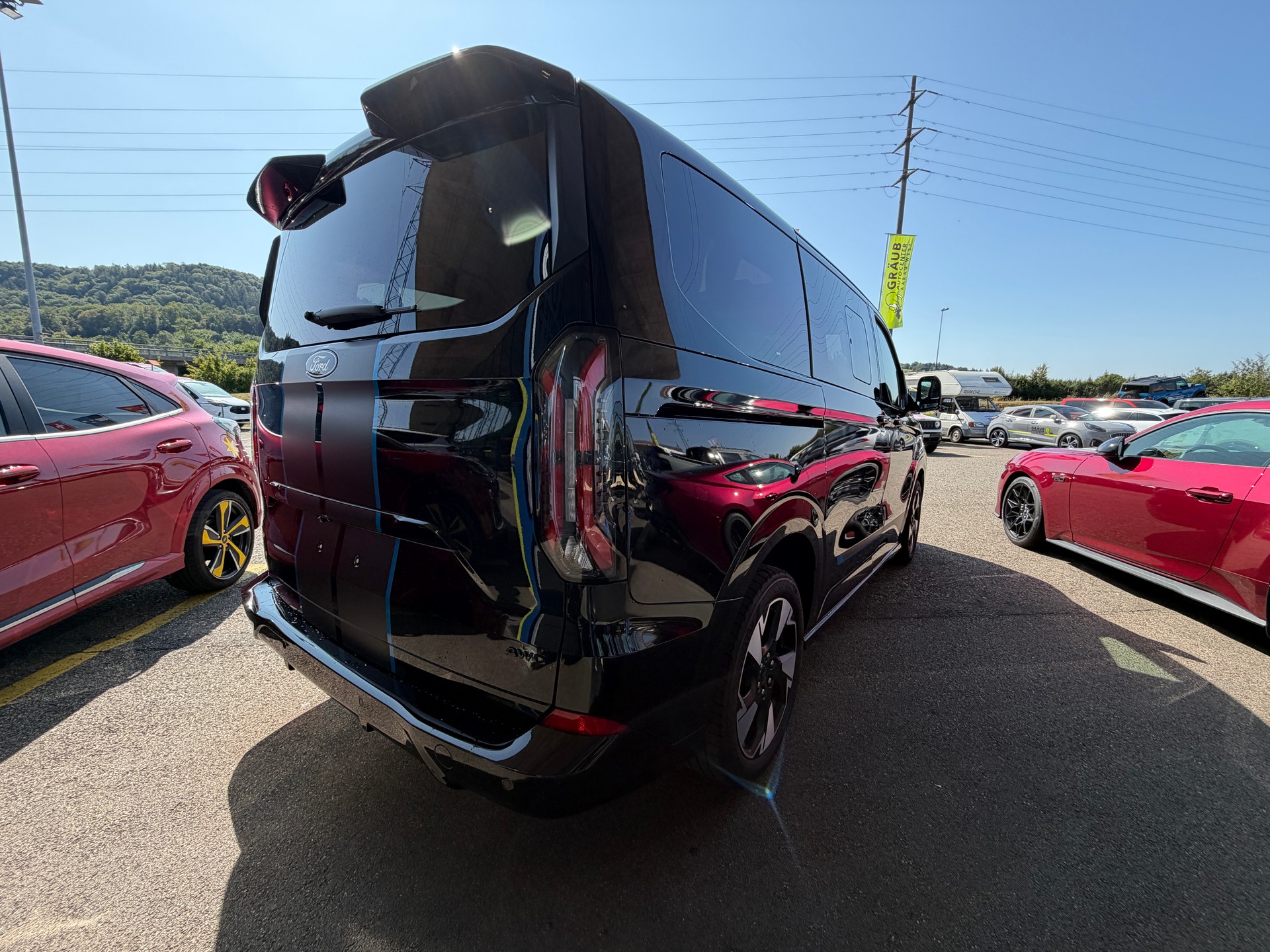 FORD Tourneo Bus 320 L1H1 Sport Automat 4x4-image-6