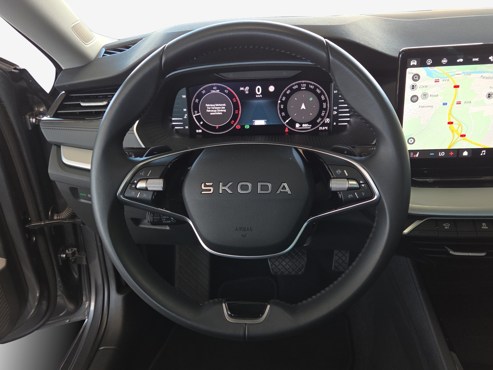 SKODA Octavia Combi 2.0 TDI DSG Selection-image-9