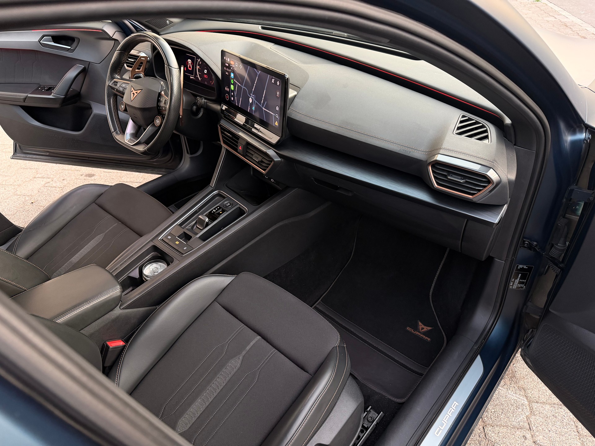 CUPRA 2.0 TSI VZ 4Drive DSG-image-2