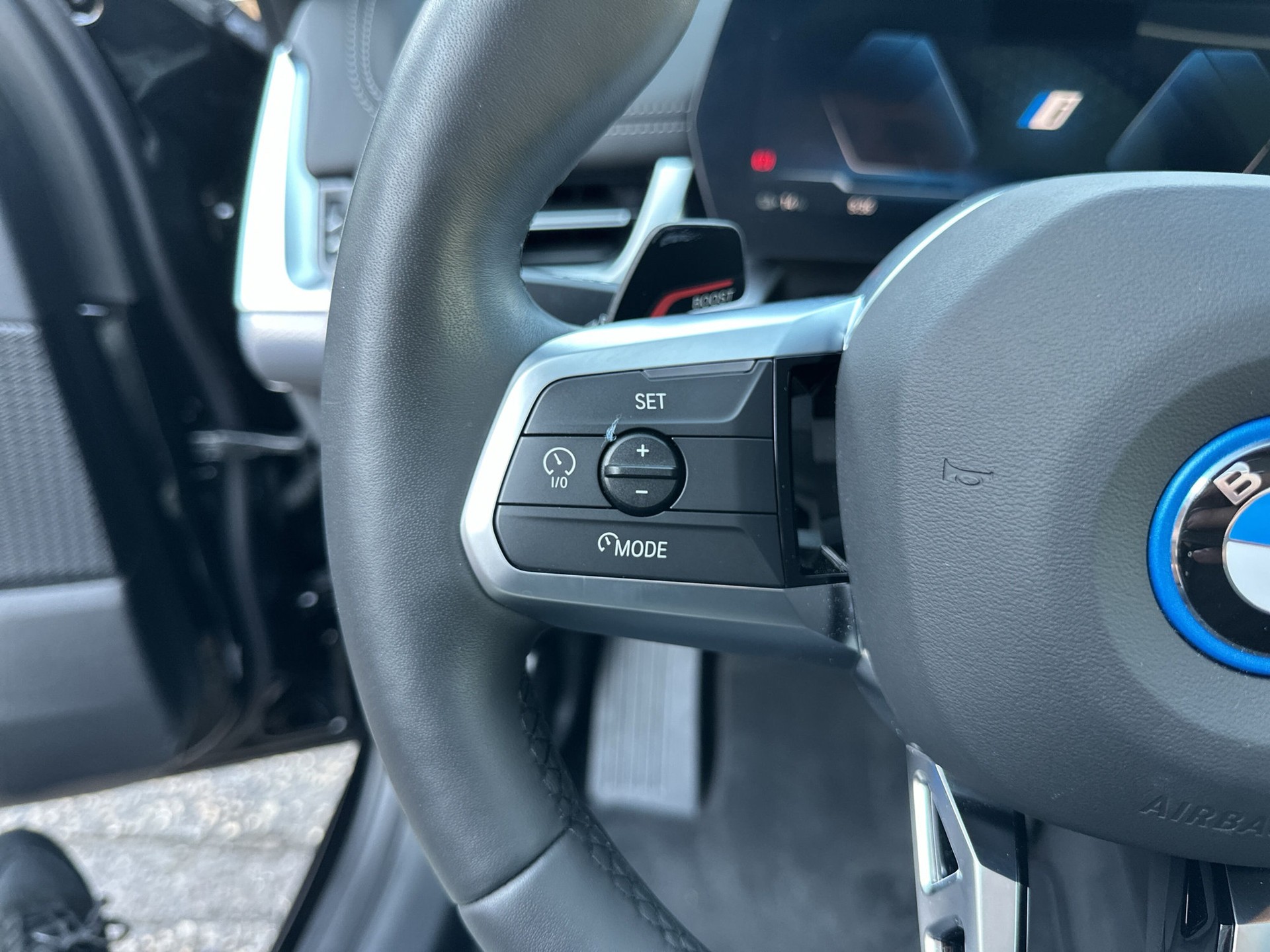 BMW iX1 xDrive 30 M Sport Pro-image-14