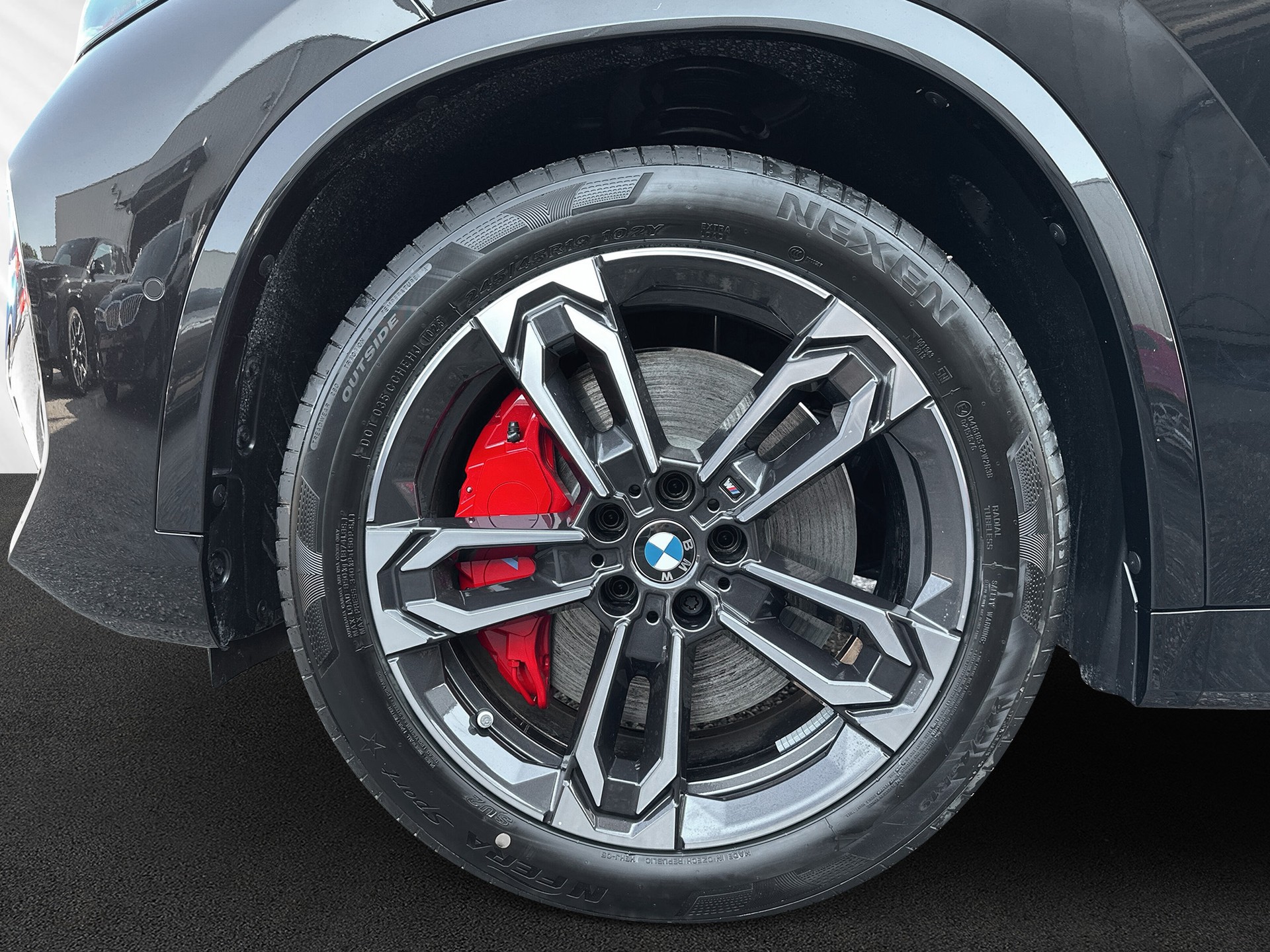 BMW iX1 xDrive 30 M Sport Pro-image-8