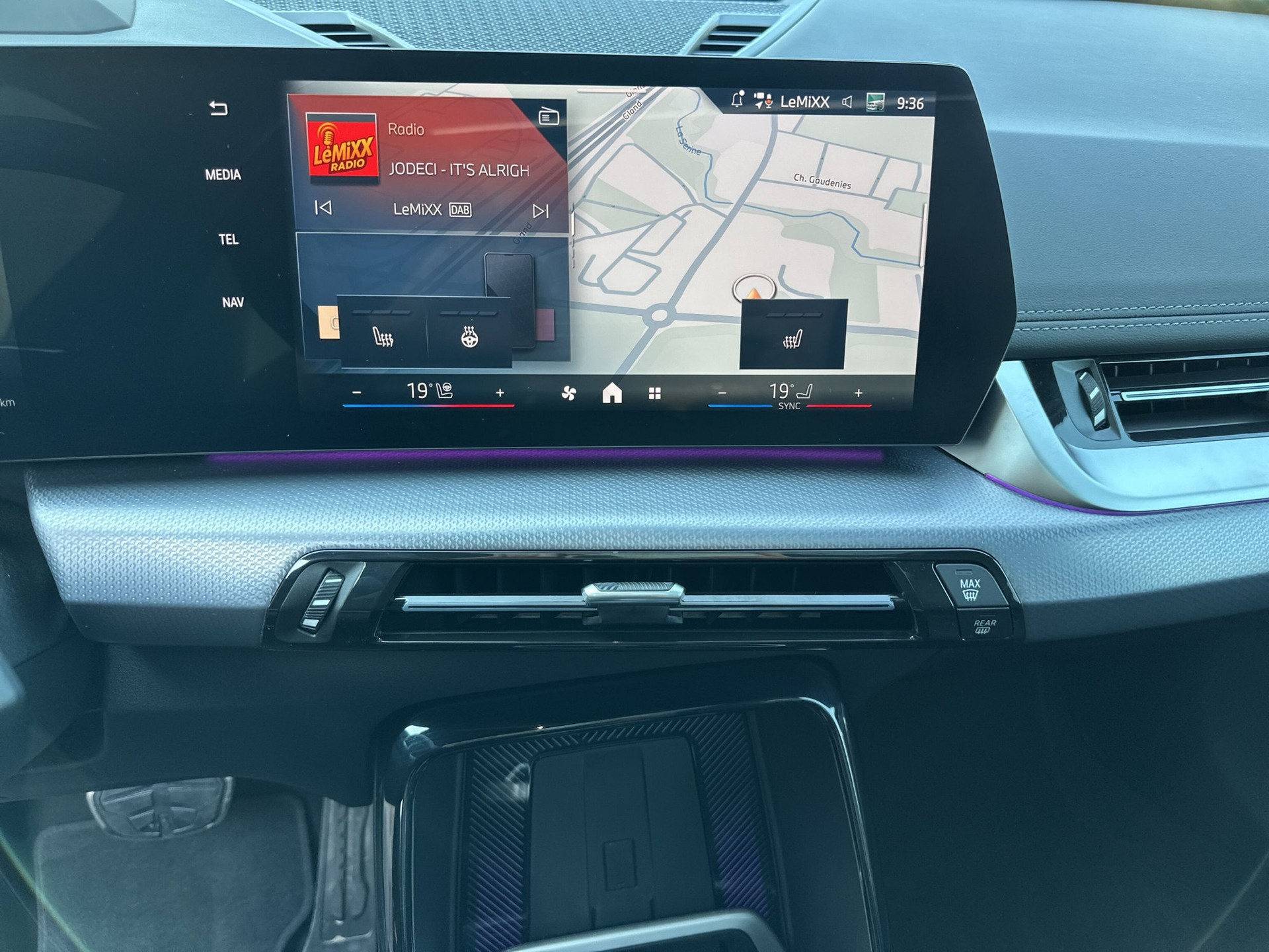 BMW iX1 xDrive 30 M Sport Pro-image-10