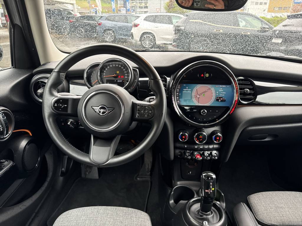 MINI Cooper Steptronic DKG-image-12