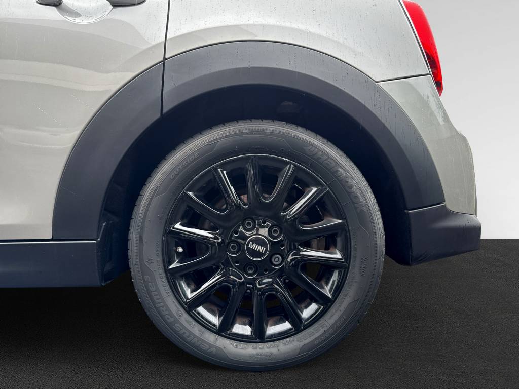 MINI Cooper Steptronic DKG-image-9