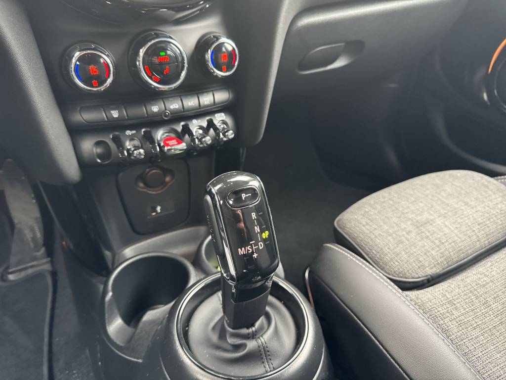MINI Cooper Steptronic DKG-image-13