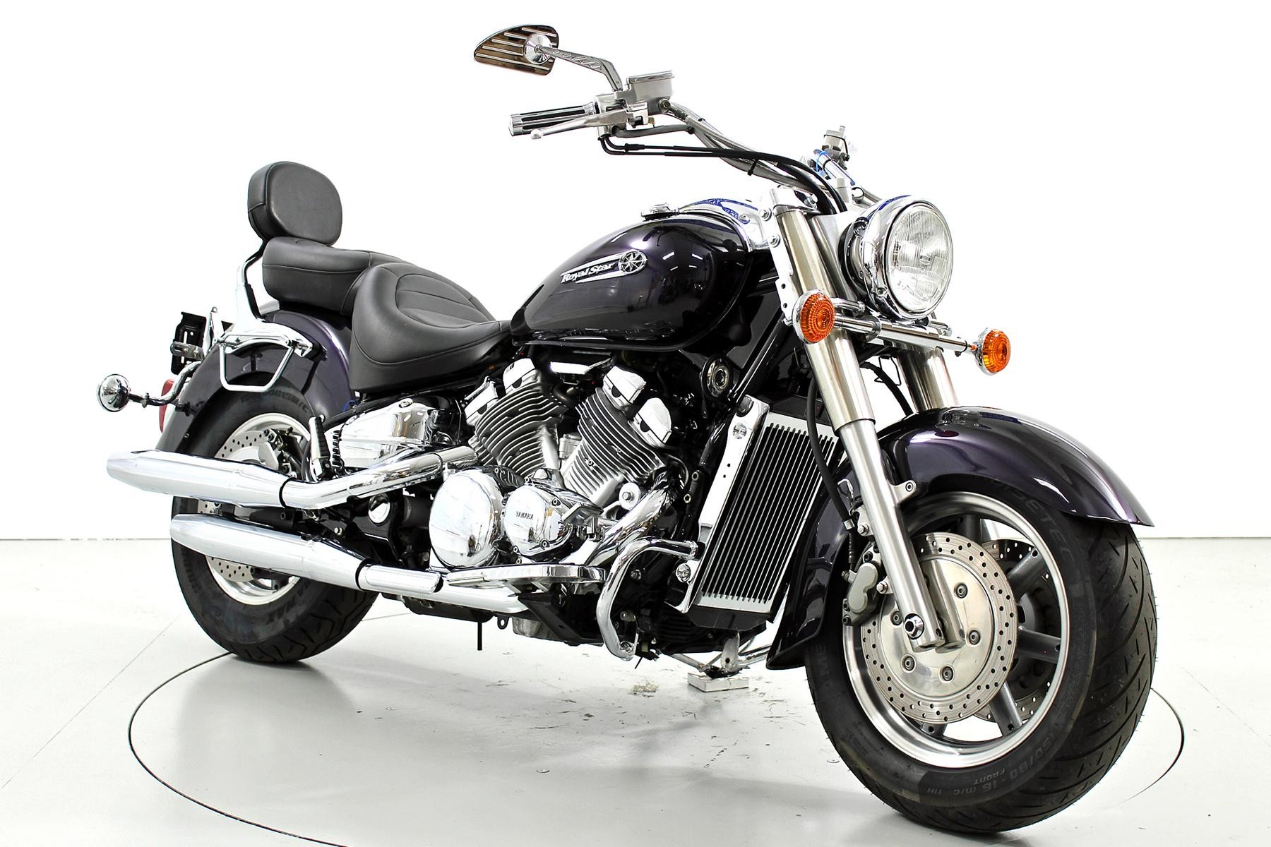 YAMAHA XVZ 1300-showroom-element-1