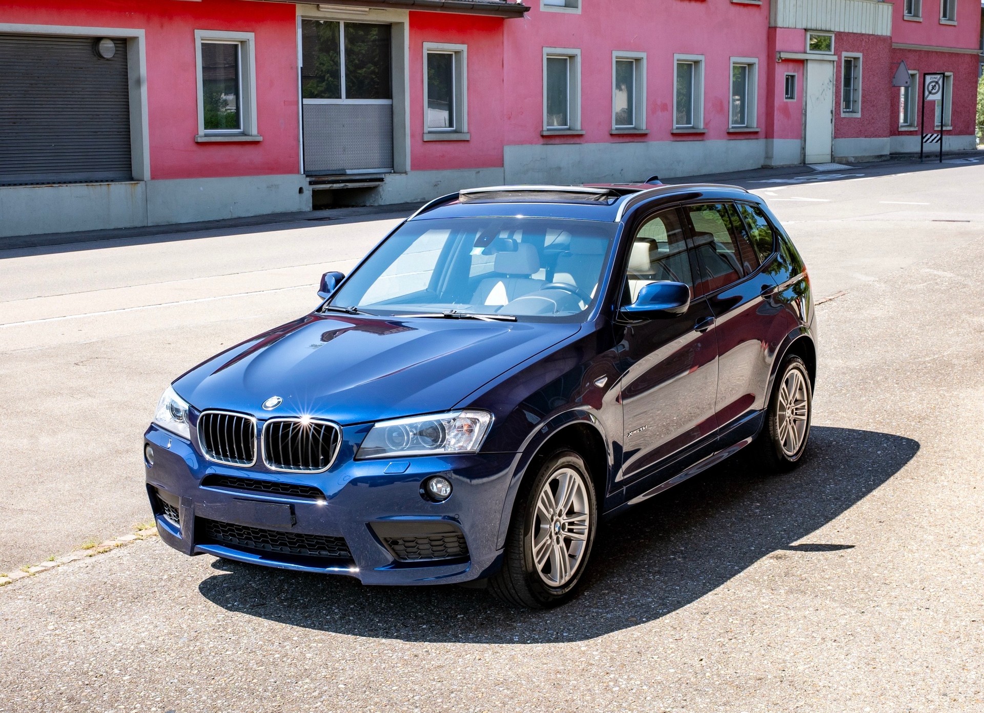 BMW 20d xDrive M-Sportpaket-image-0