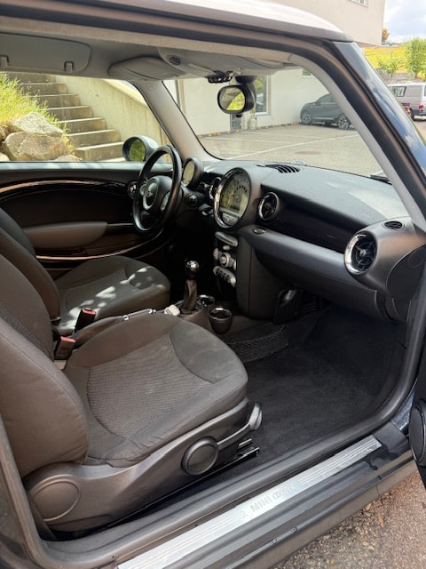 MINI Cooper-image-6