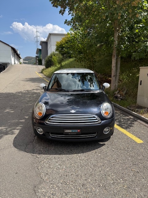 MINI Cooper-image-1
