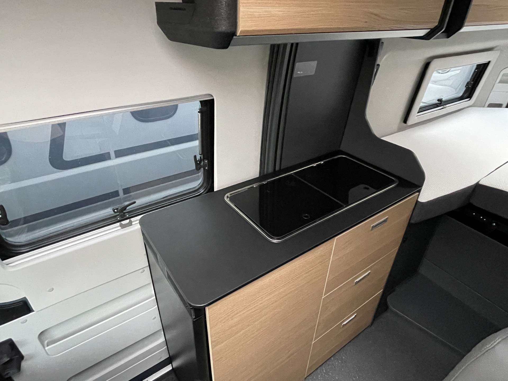 ADRIA Twin 600 SLB-image-6