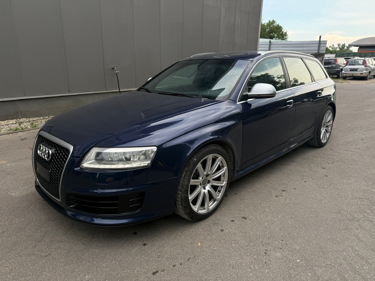 AUDI RS6 Avant 5.0 TFSI V10 quattro tiptronic-image-0