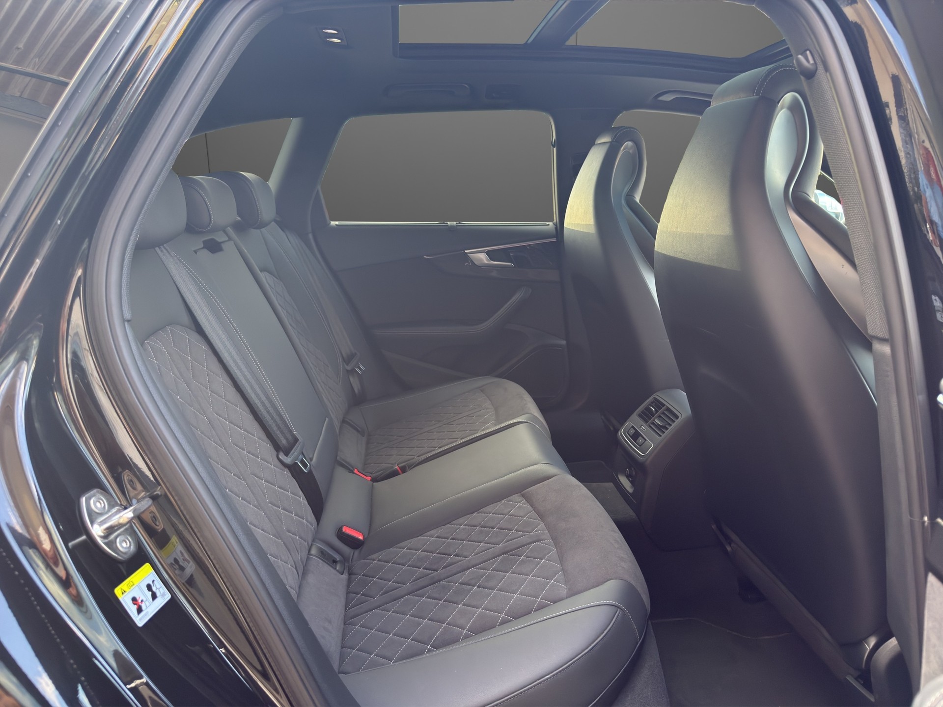 AUDI S4 Avant 3.0 TDI quattro tiptronic-image-13