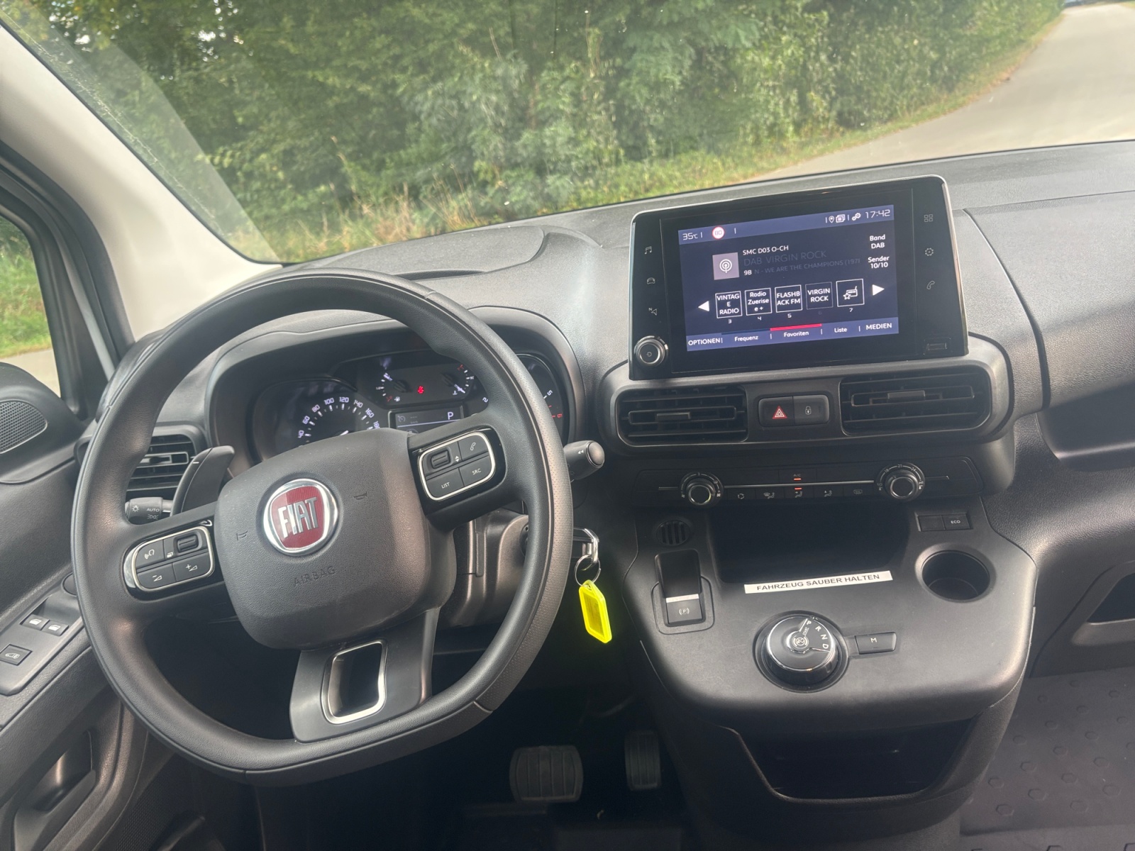 FIAT Doblo 1.5 BlueHDi L1 1000kg Swiss A-image-11