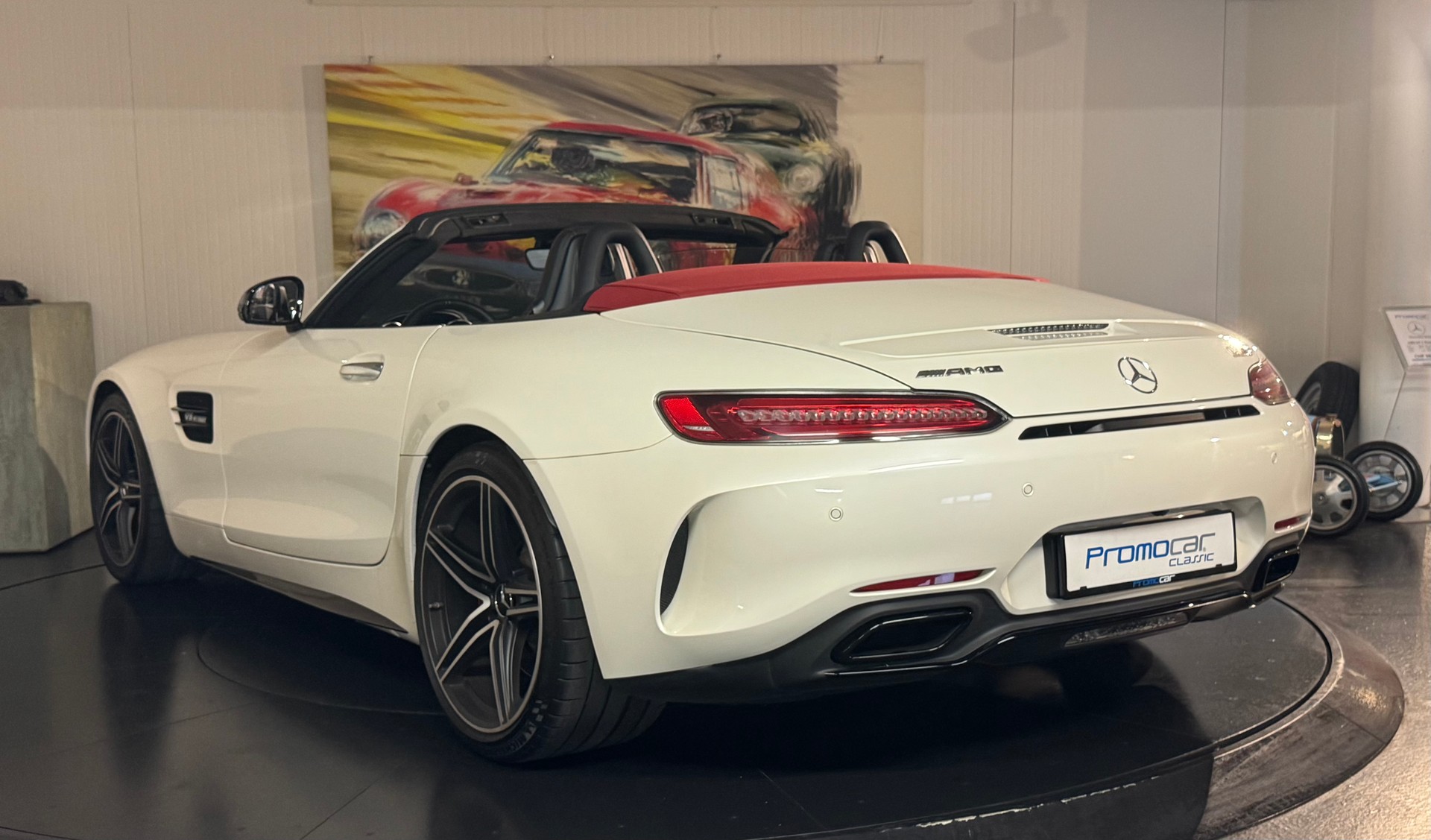 MERCEDES-BENZ AMG GT C Roadster Speedshift DCT-image-3