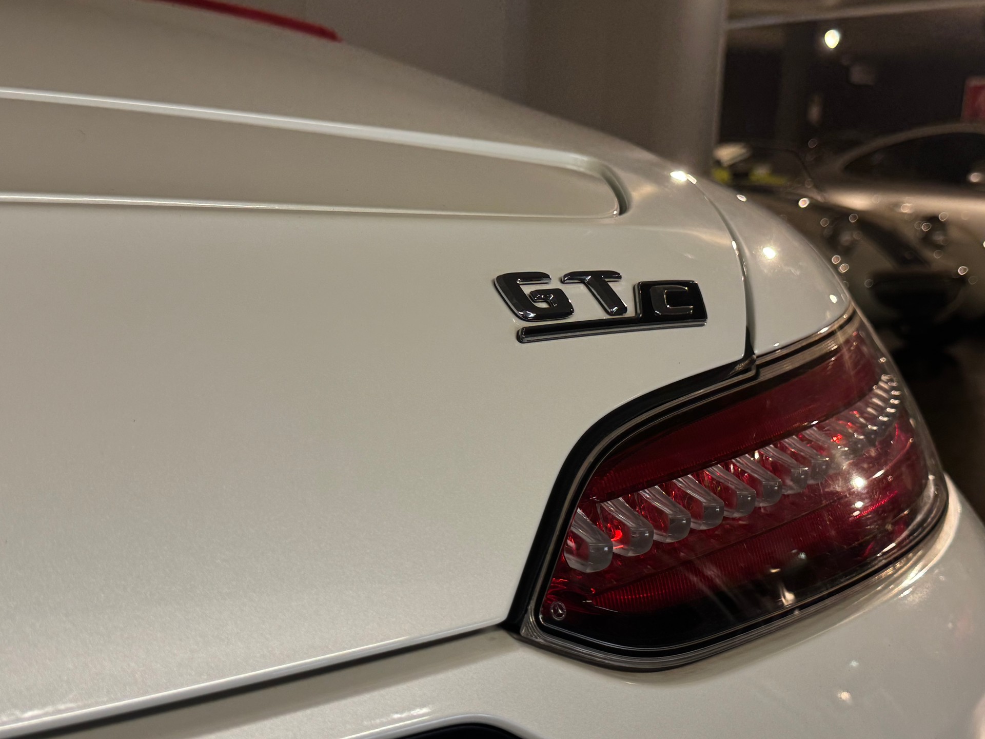 MERCEDES-BENZ AMG GT C Roadster Speedshift DCT-image-13