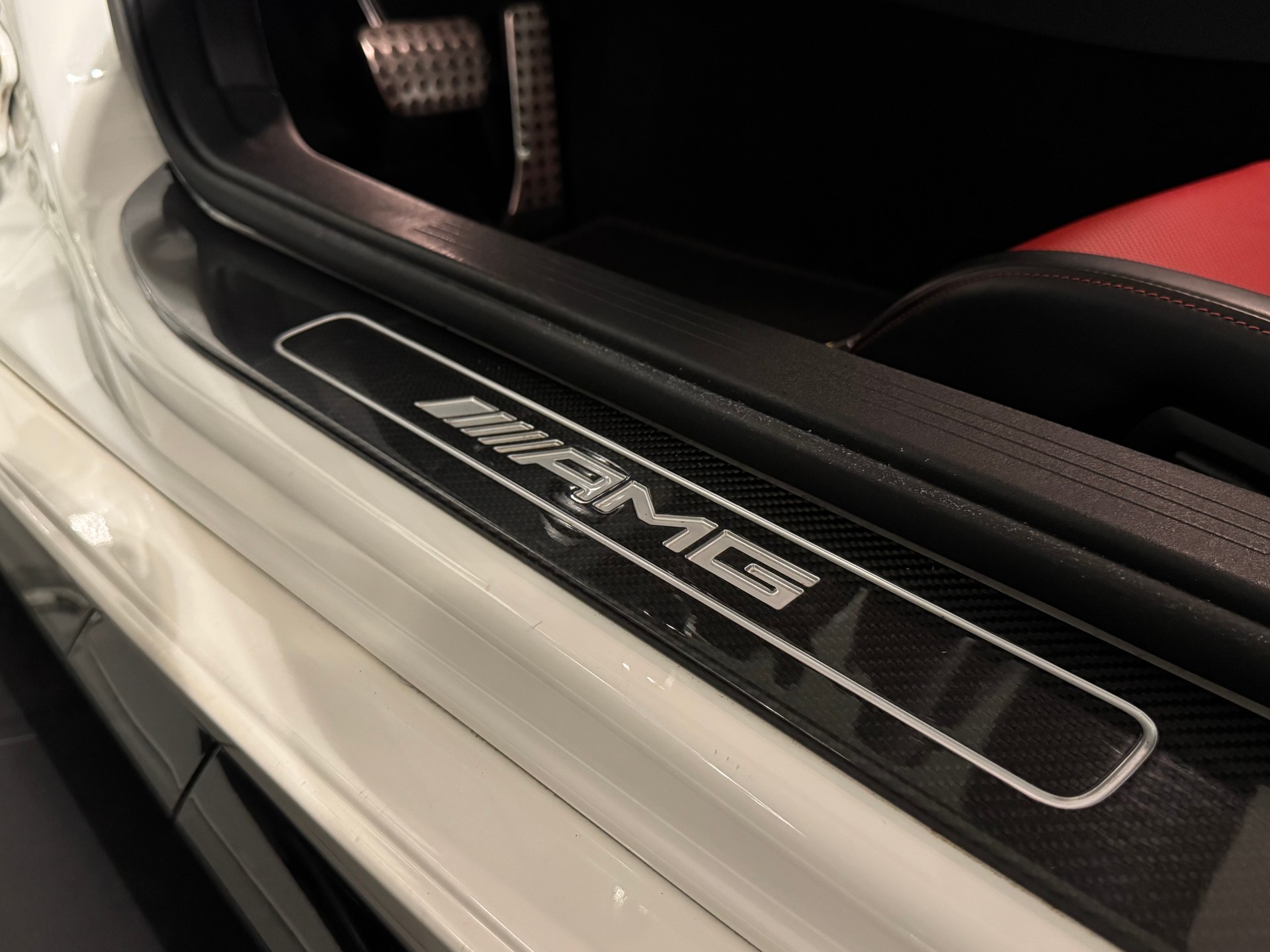 MERCEDES-BENZ AMG GT C Roadster Speedshift DCT-image-22
