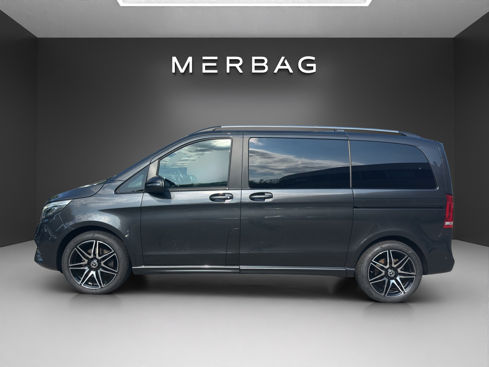 MERCEDES-BENZ V 300 d Swiss Edition kompakt 4Matic 9G-Tronic-image-3