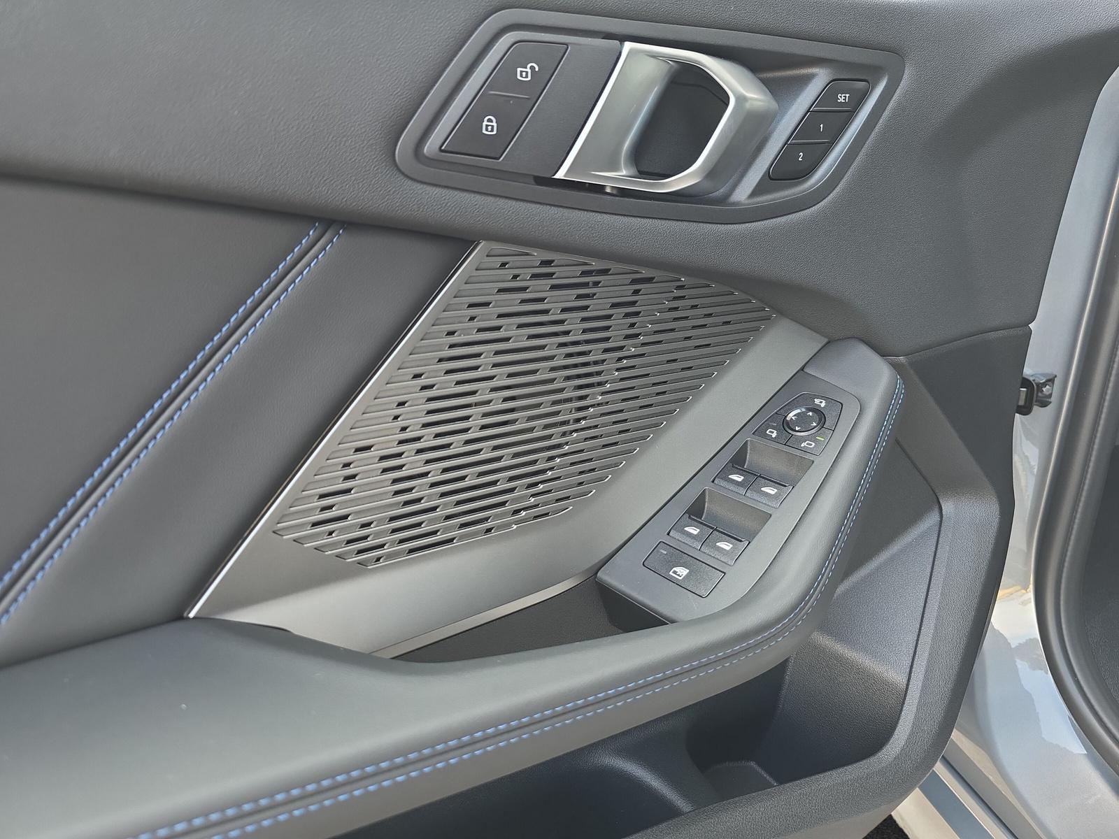BMW 123 xDrive M Sport (CH) * Skyscraper Grau *-image-21