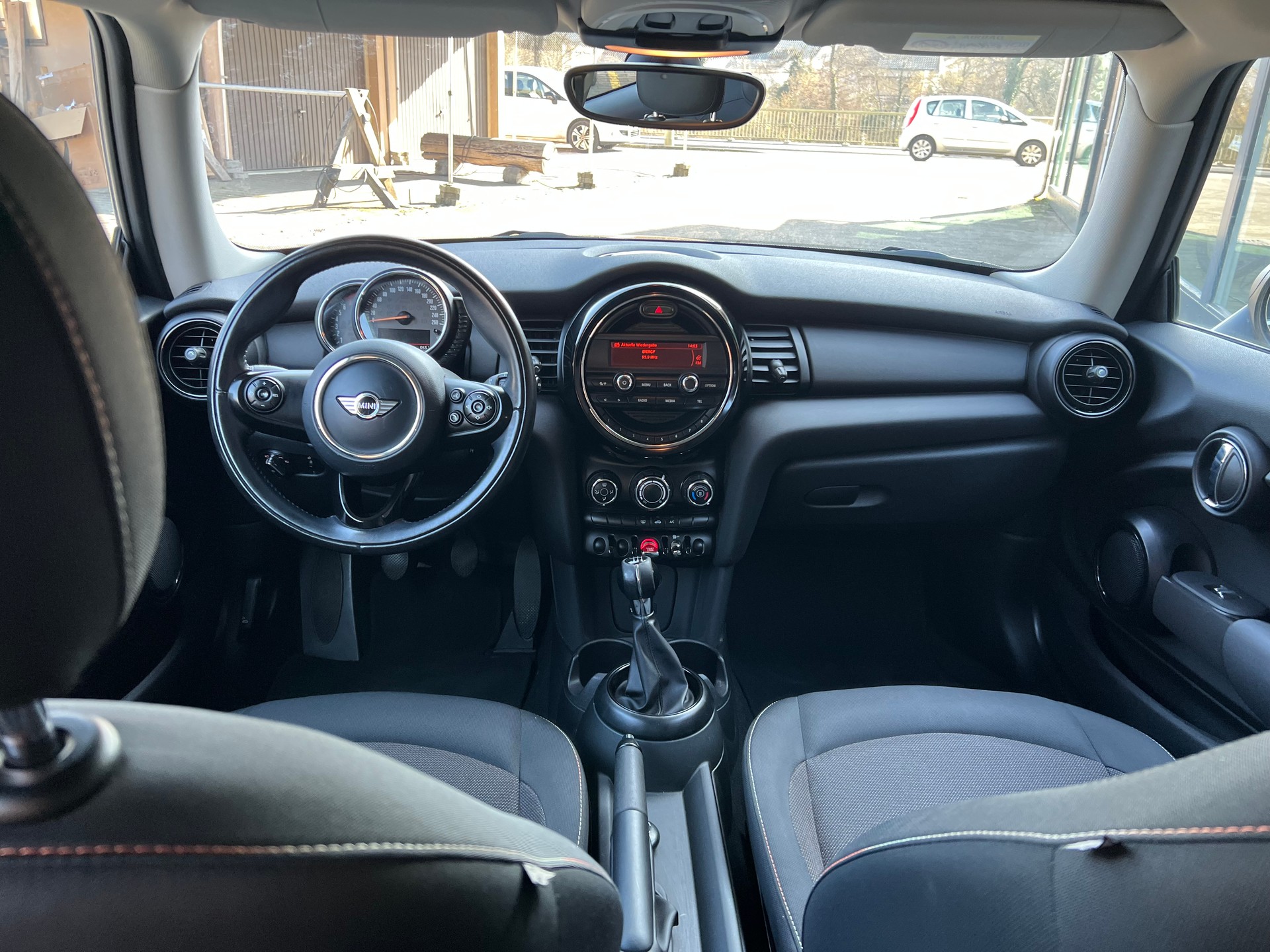 MINI One First Classic Edition-image-6