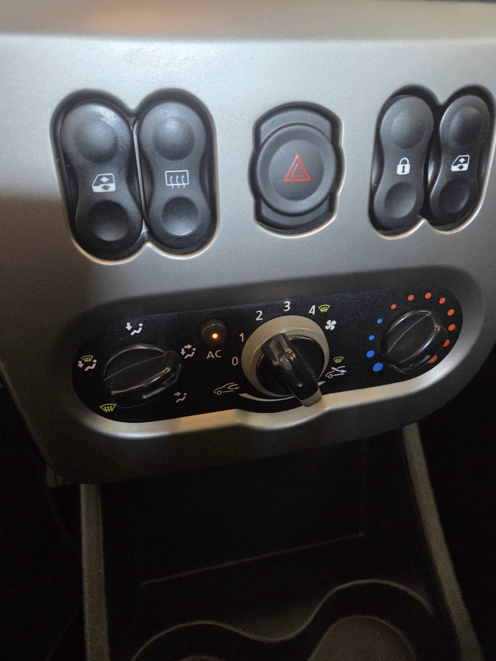 DACIA Sandero 1.6 Stepway-image-9