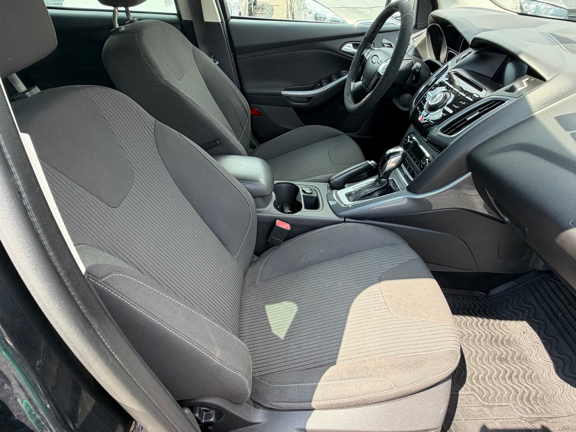 FORD Focus 2.0 TDCi Titanium PowerShift-image-6