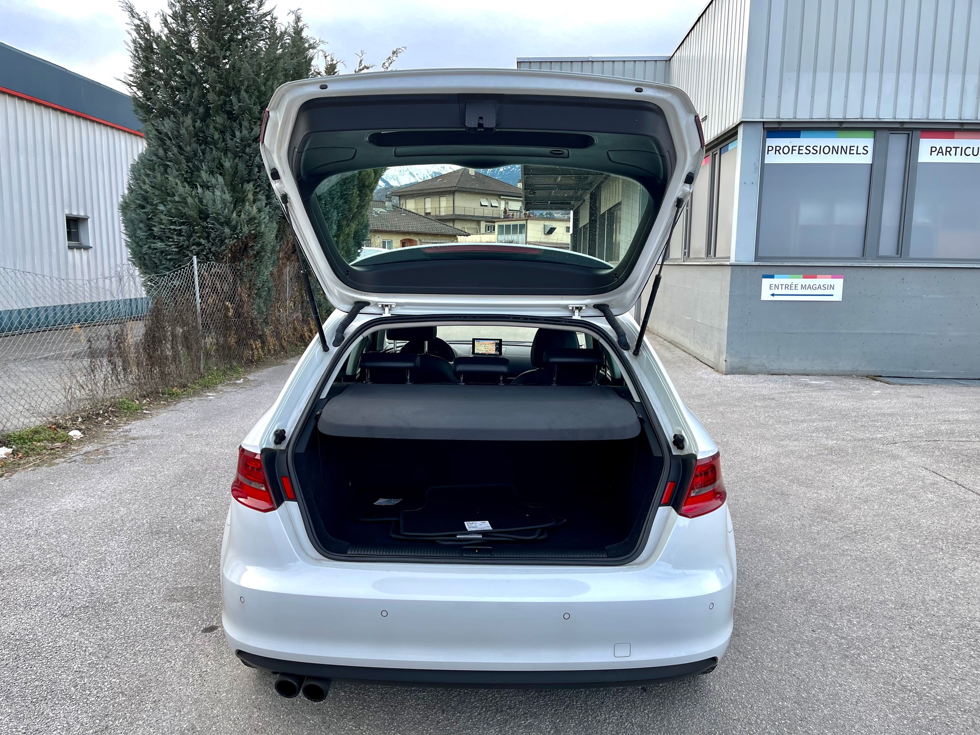AUDI A3 Sportback 1.8 TFSI Attraction S-tronic-image-20