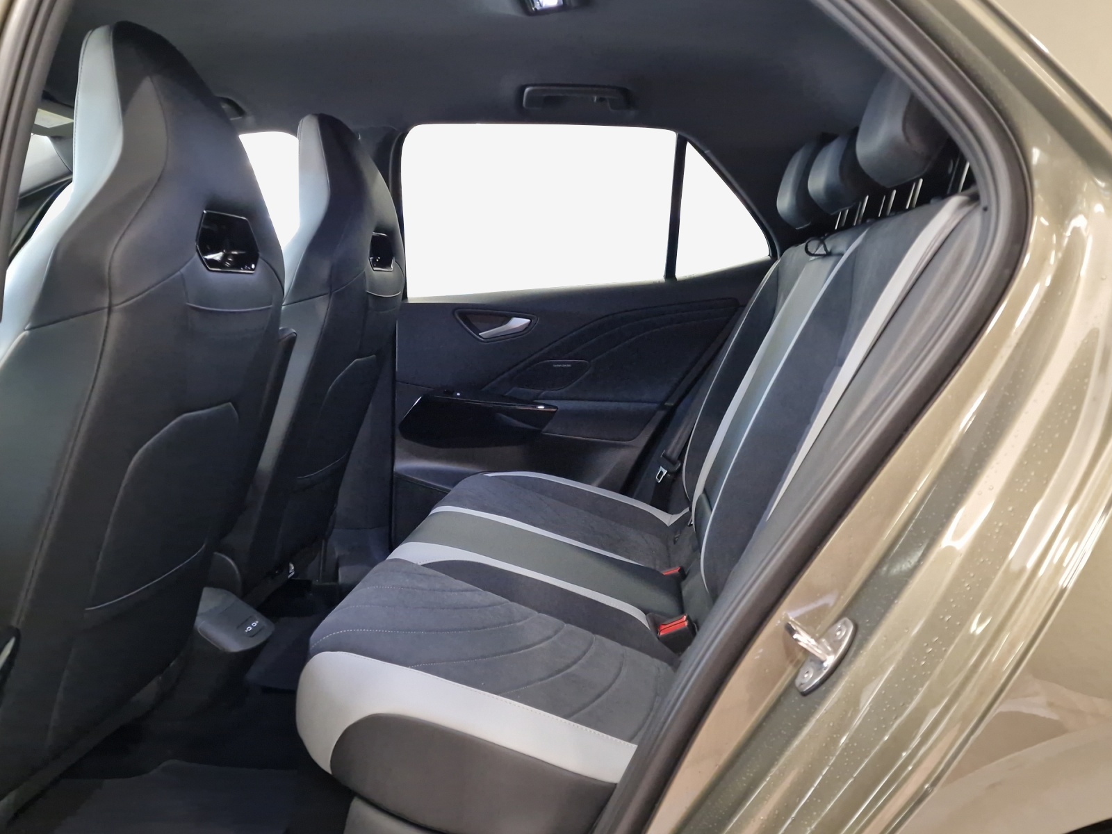 VW ID.3 Pro S 79 kWh Pro S United-image-12