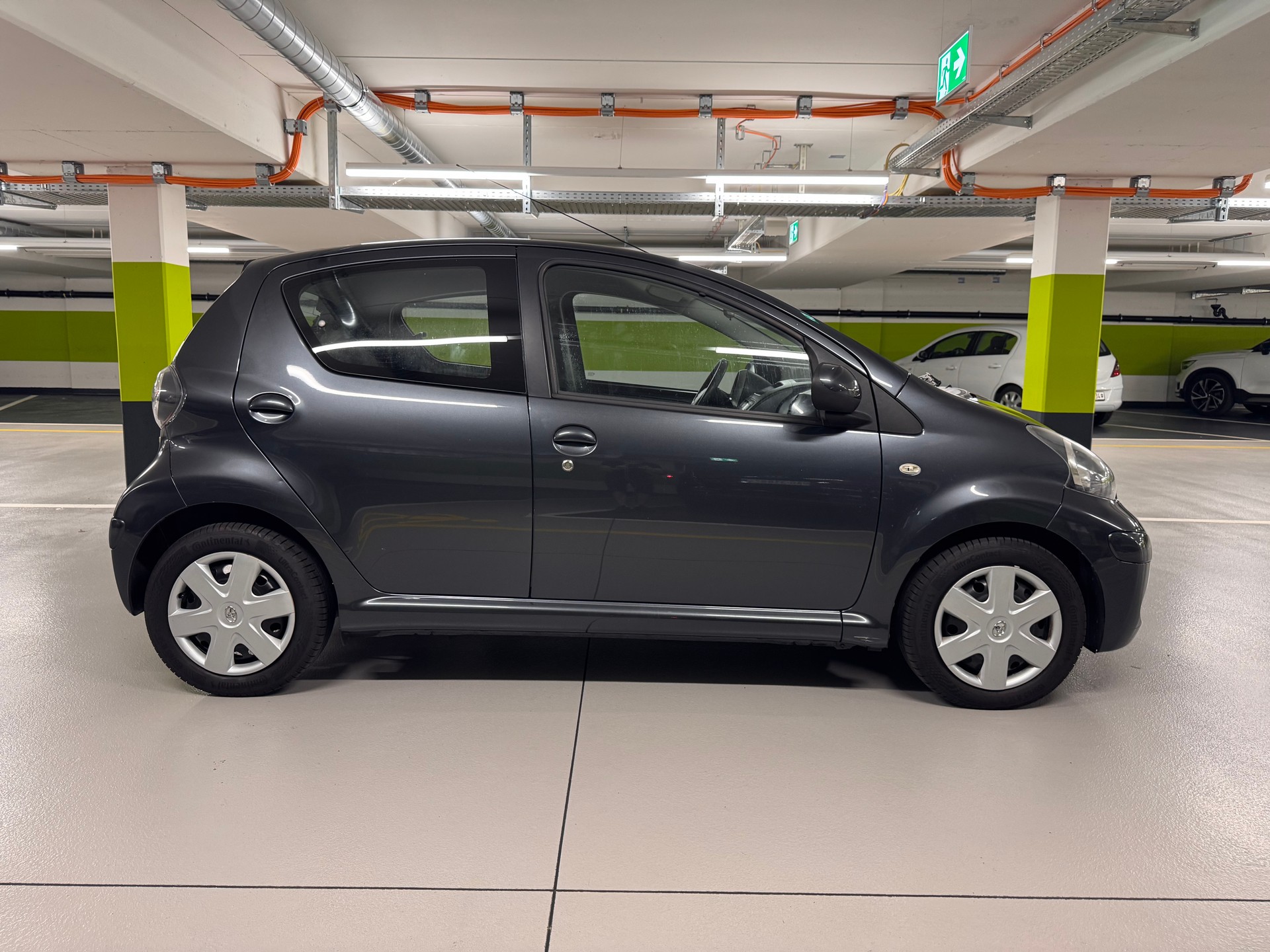 TOYOTA Aygo 1.0 Linea Sol-image-3