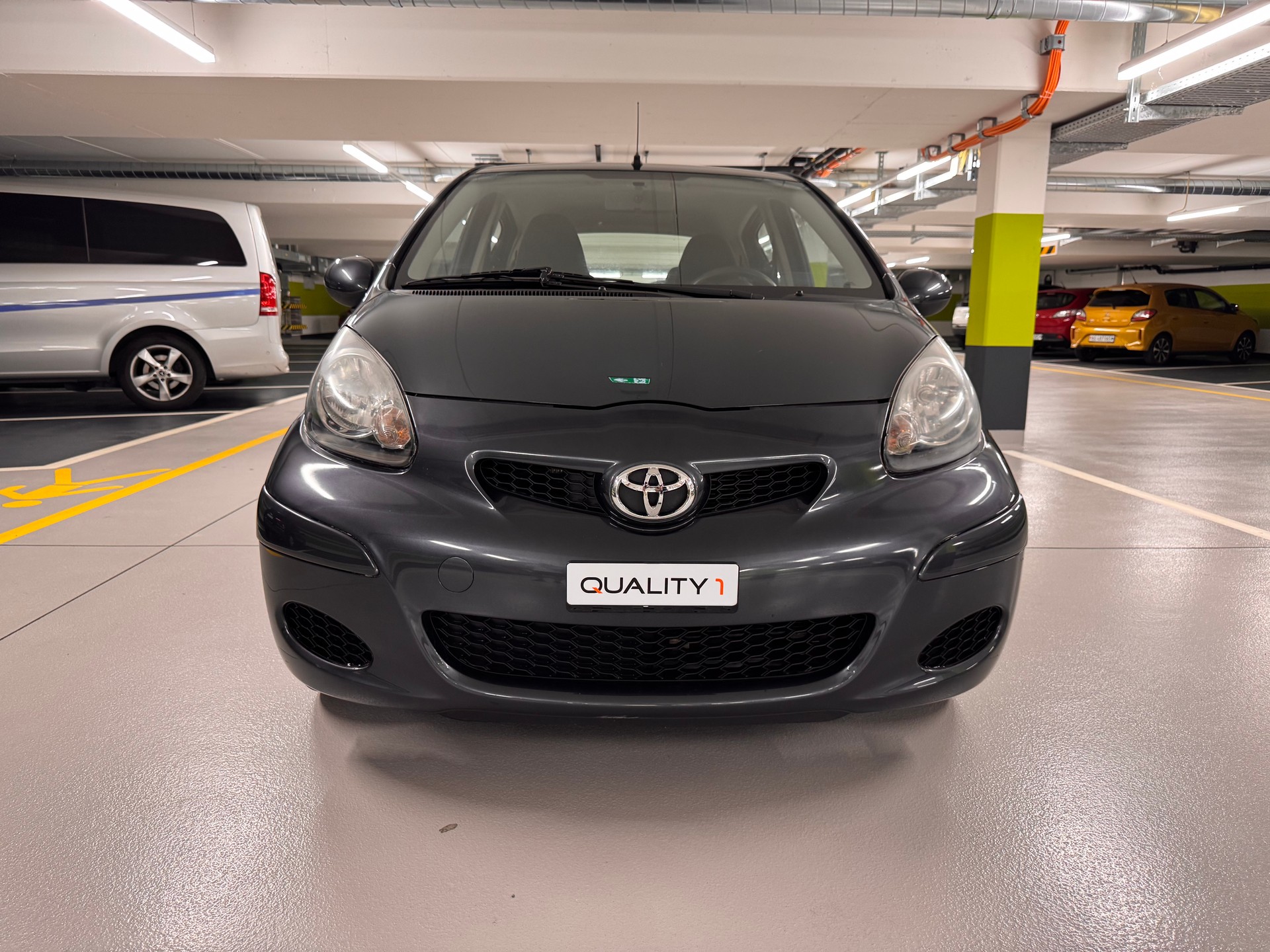TOYOTA Aygo 1.0 Linea Sol-image-1