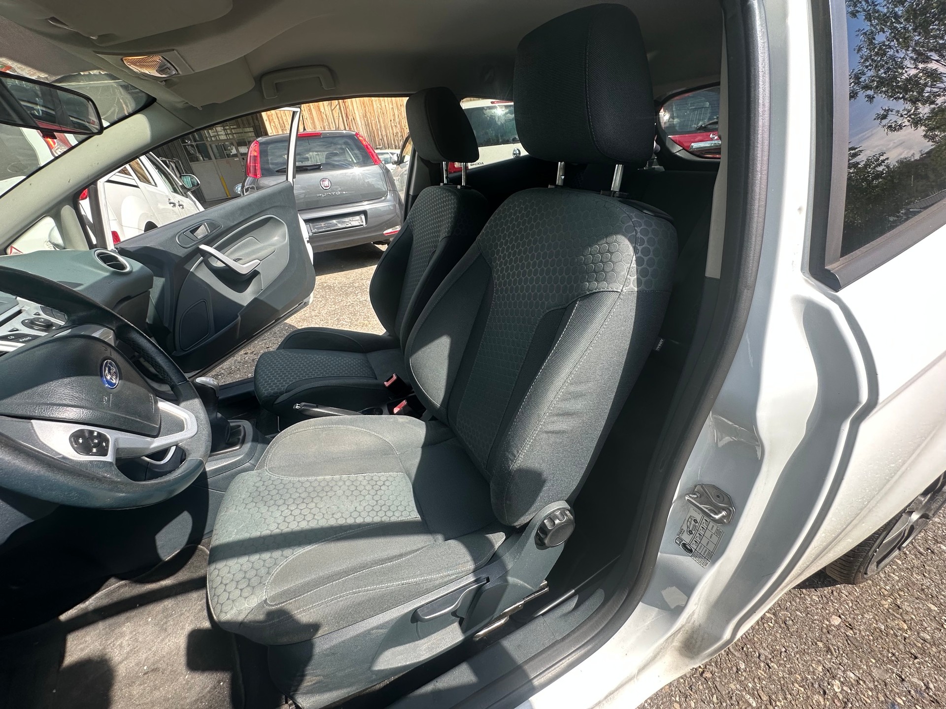 FORD Fiesta 1.6 16V Sport-image-7