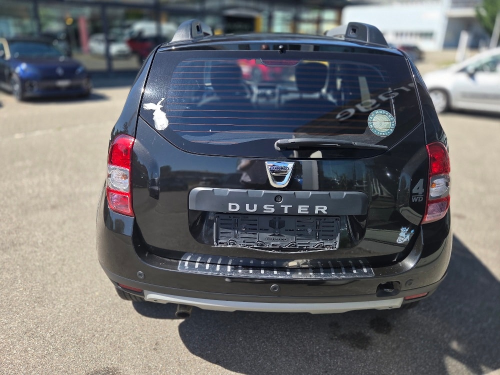 DACIA Duster 1.2 T Urban Explorer 4x4-image-4