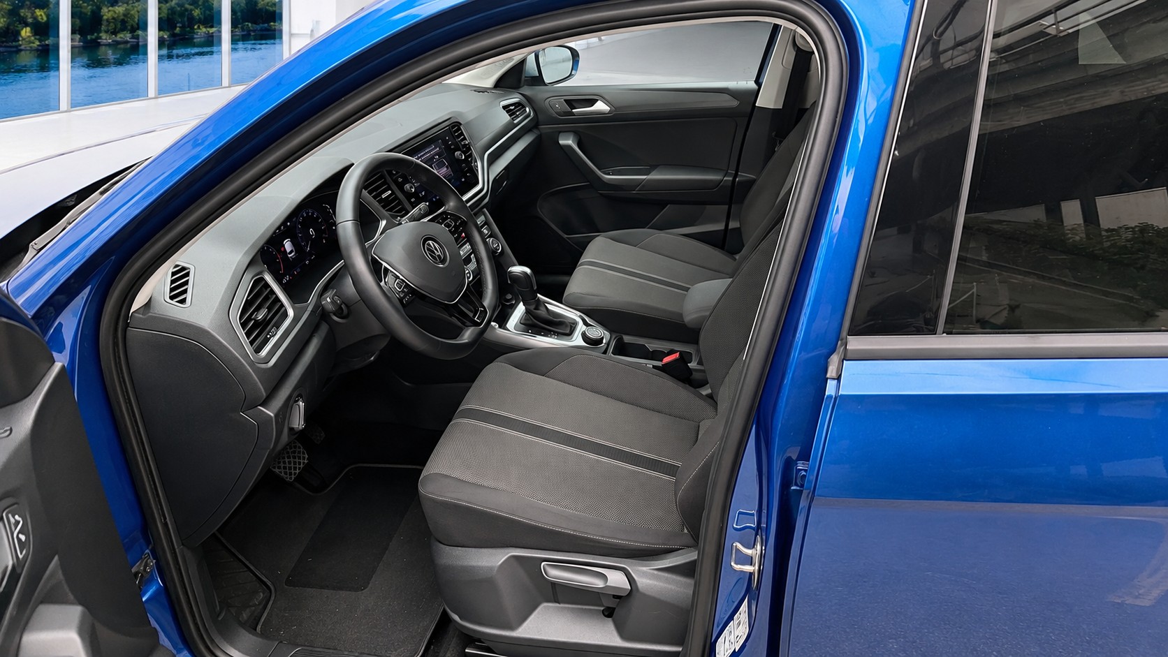 VW T-Roc 2.0 TSI Sport DSG 4Motion-image-6