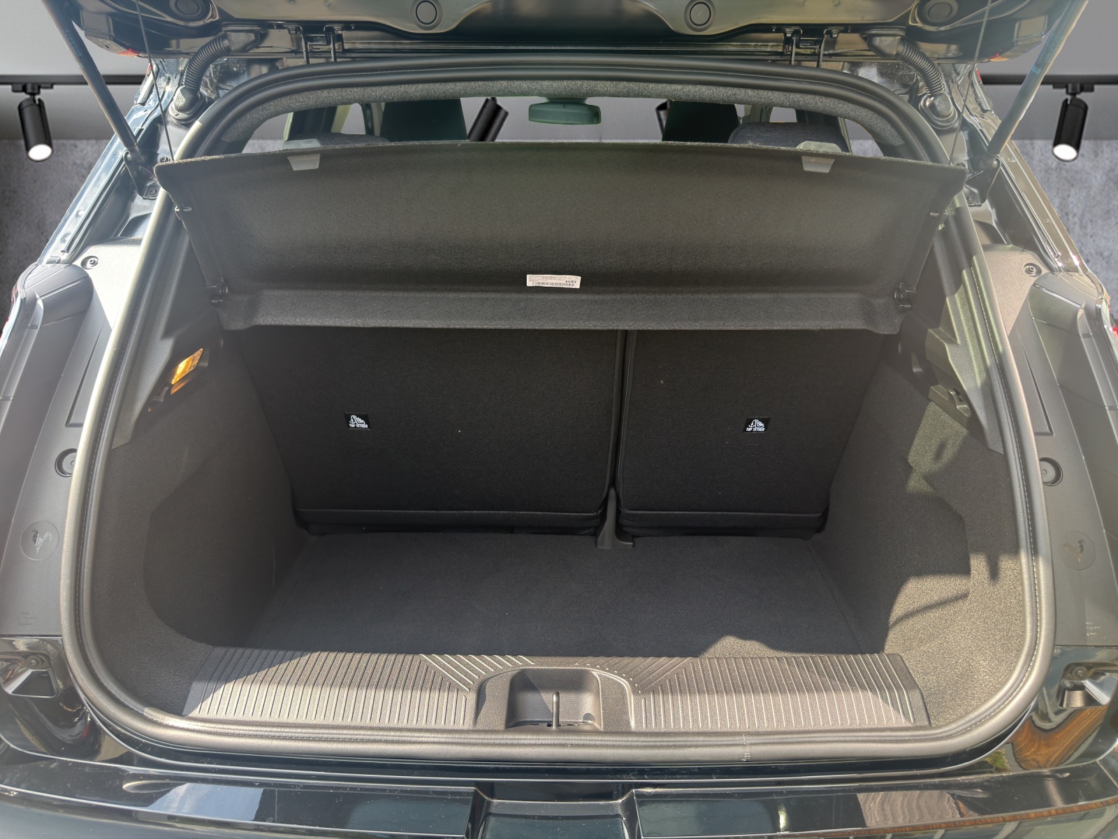 RENAULT R5 E-Tech Comfort Range 52 kWh Techno-image-11