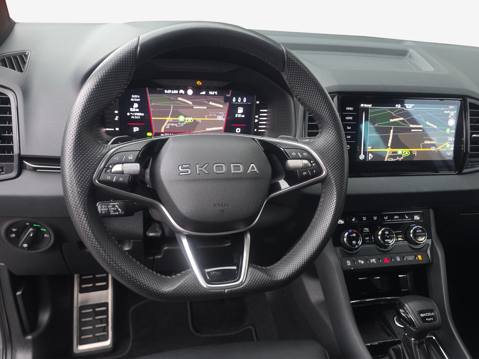 SKODA Karoq 2.0 TSI SportLine 4x4 DSG-image-9