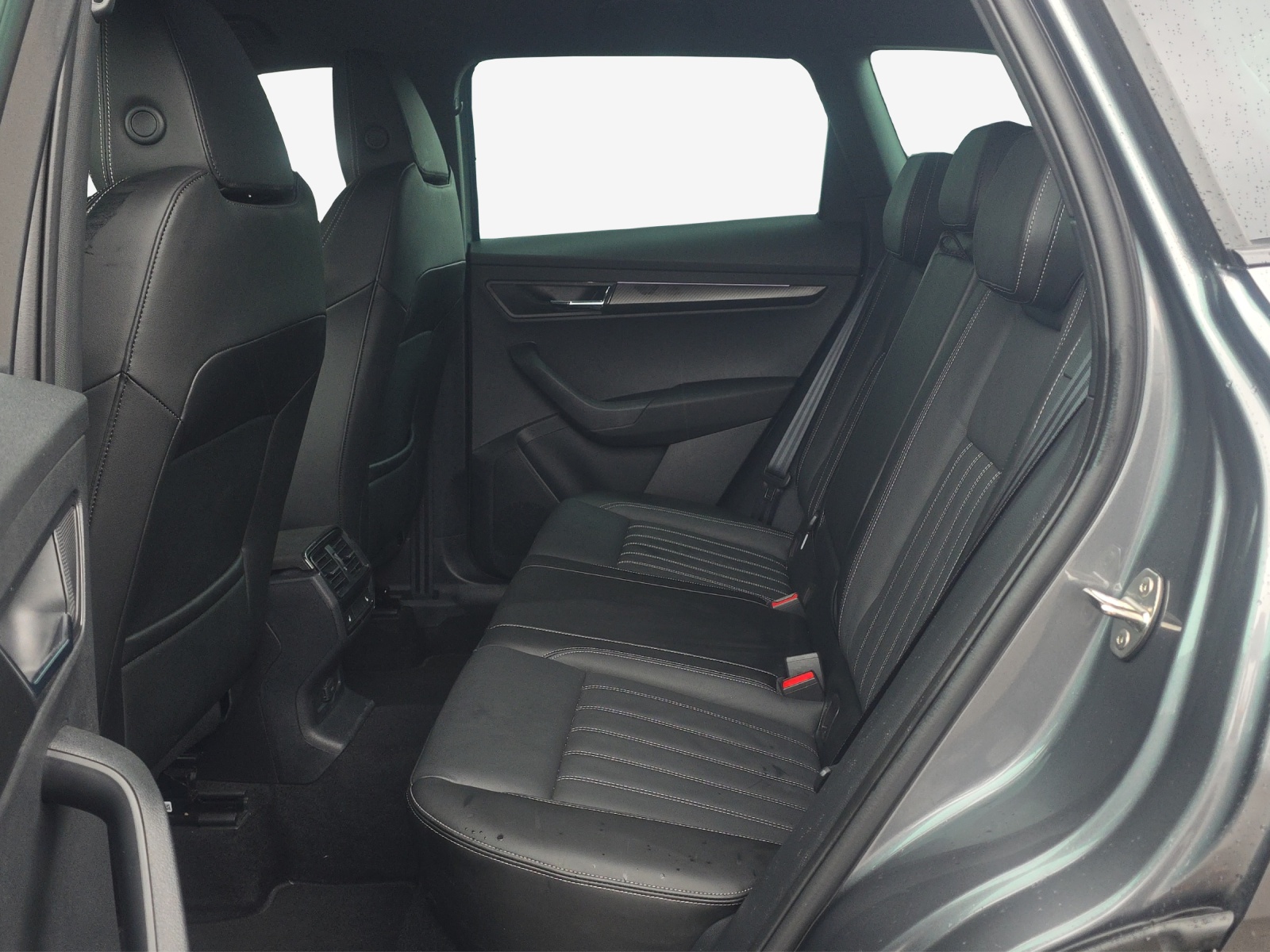 SKODA Karoq 2.0 TSI SportLine 4x4 DSG-image-11