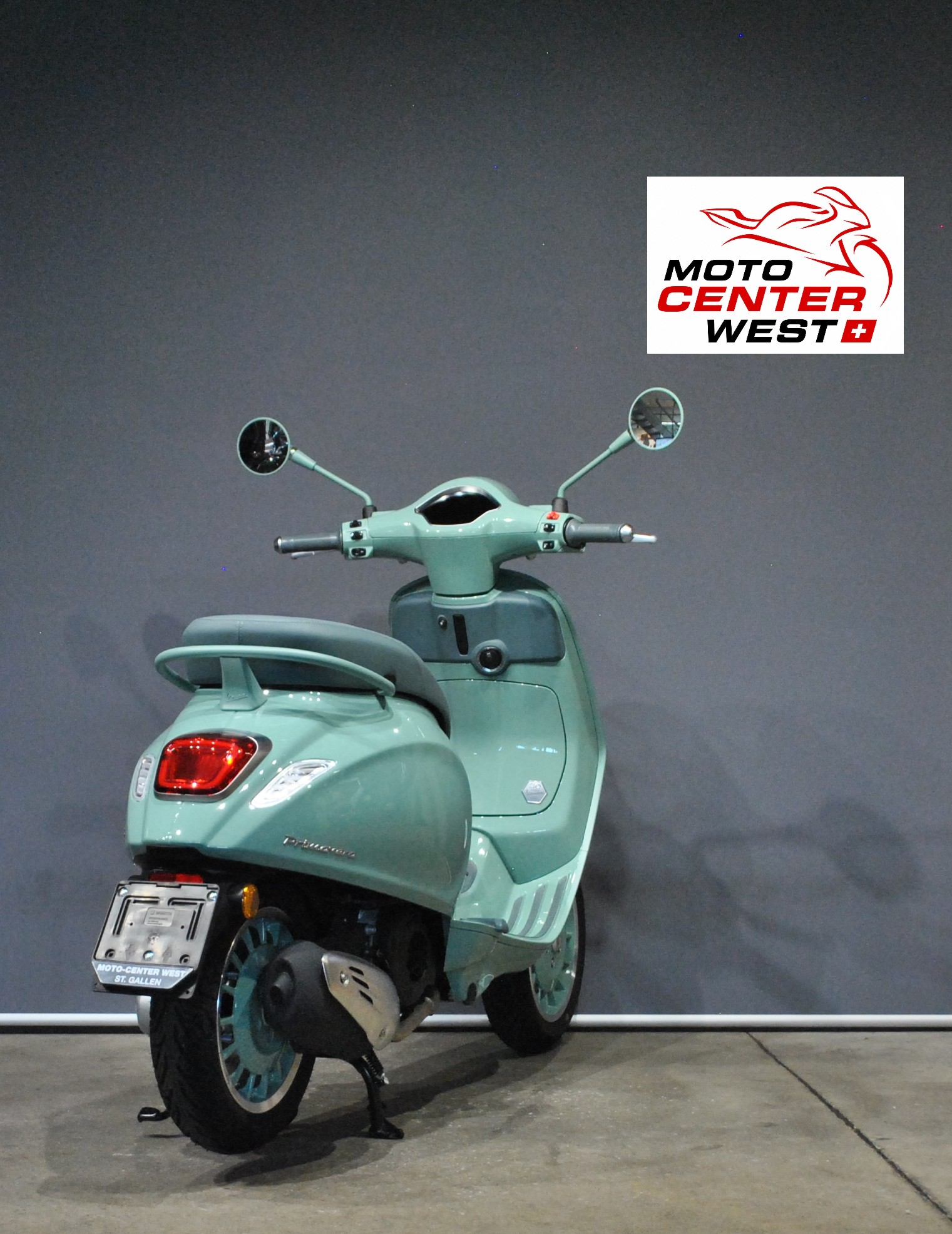 PIAGGIO Vespa Primavera-showroom-element-3