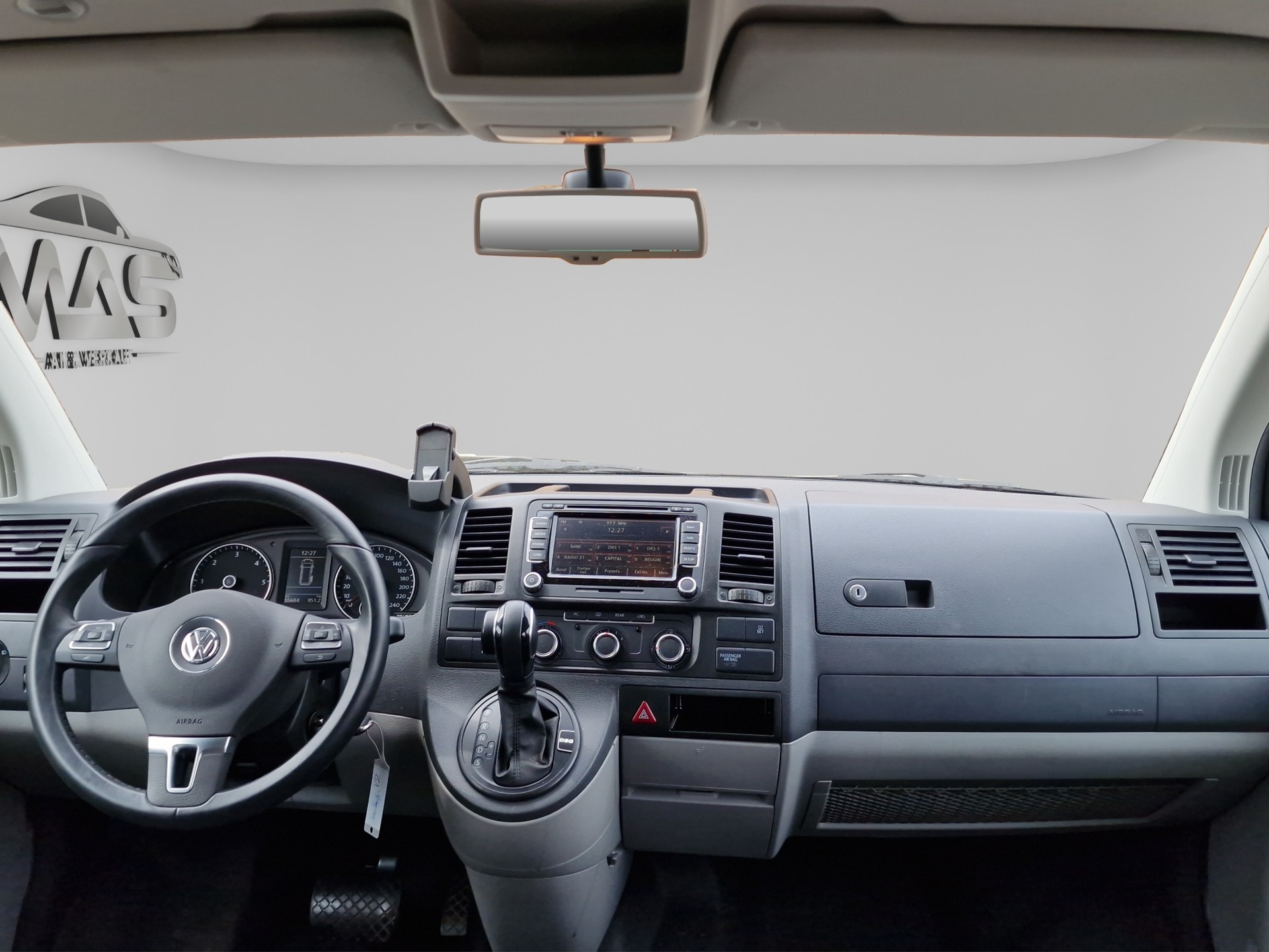 VW T5 Caravelle Trendline 2.0 TDI CR DSG-image-11