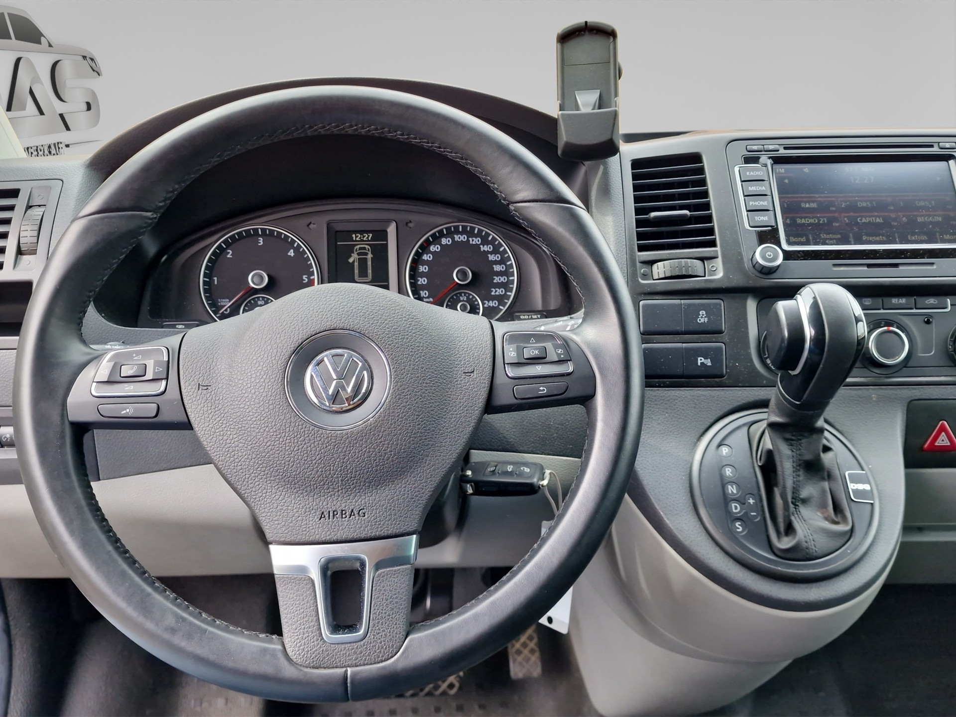 VW T5 Caravelle Trendline 2.0 TDI CR DSG-image-9