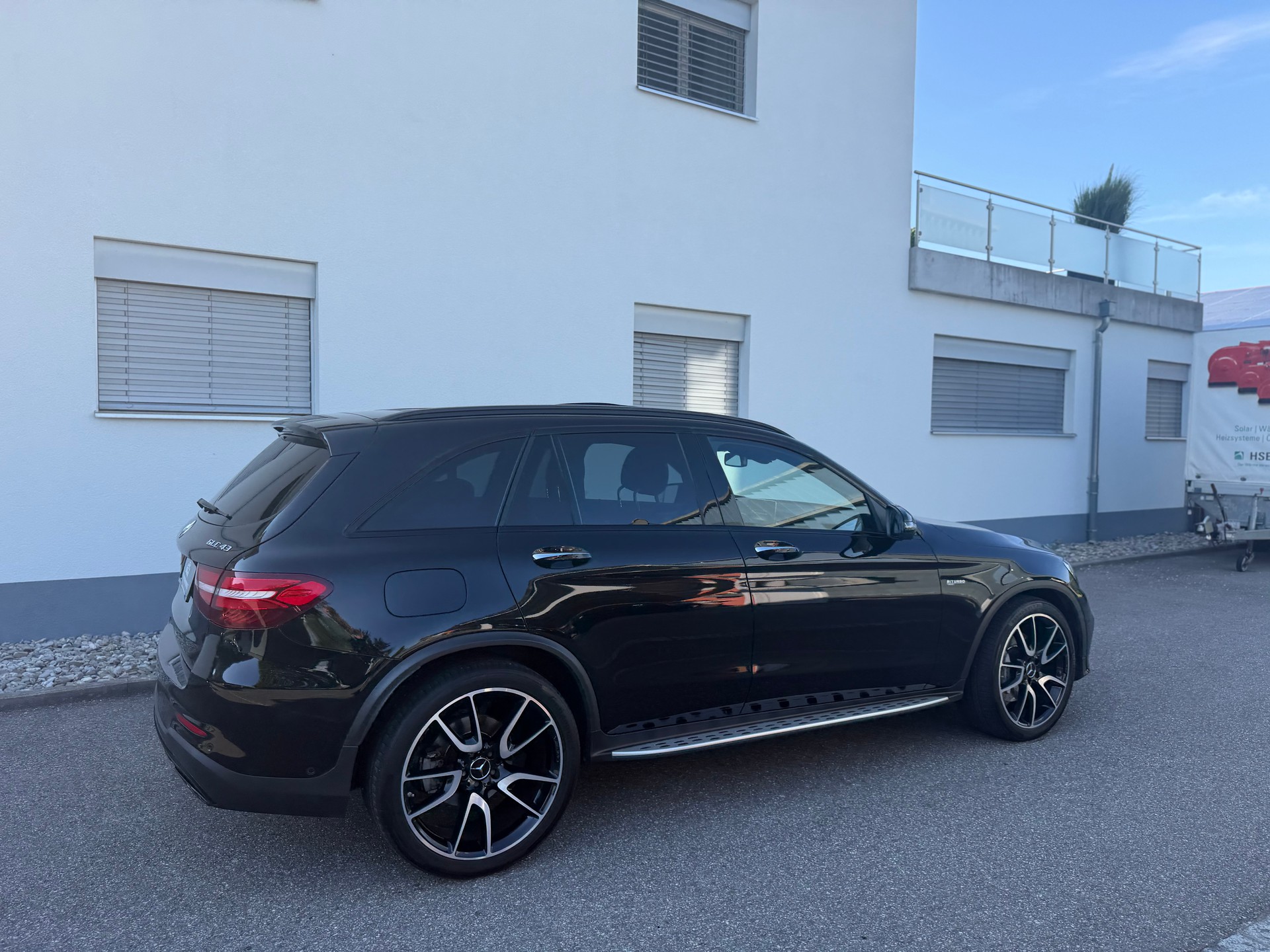 MERCEDES-BENZ GLC 43 AMG 4Matic 9G-Tronic-image-4