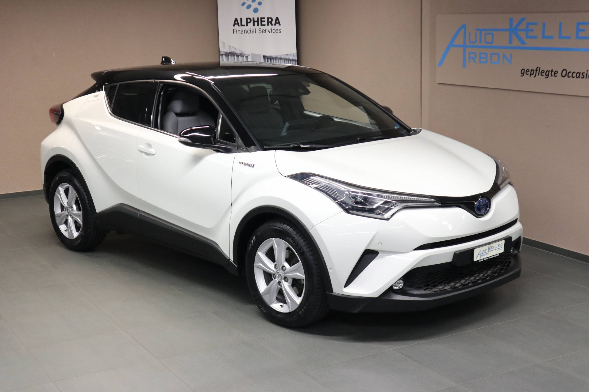 TOYOTA C-HR 1.8 VVTi HSD Style-image-0