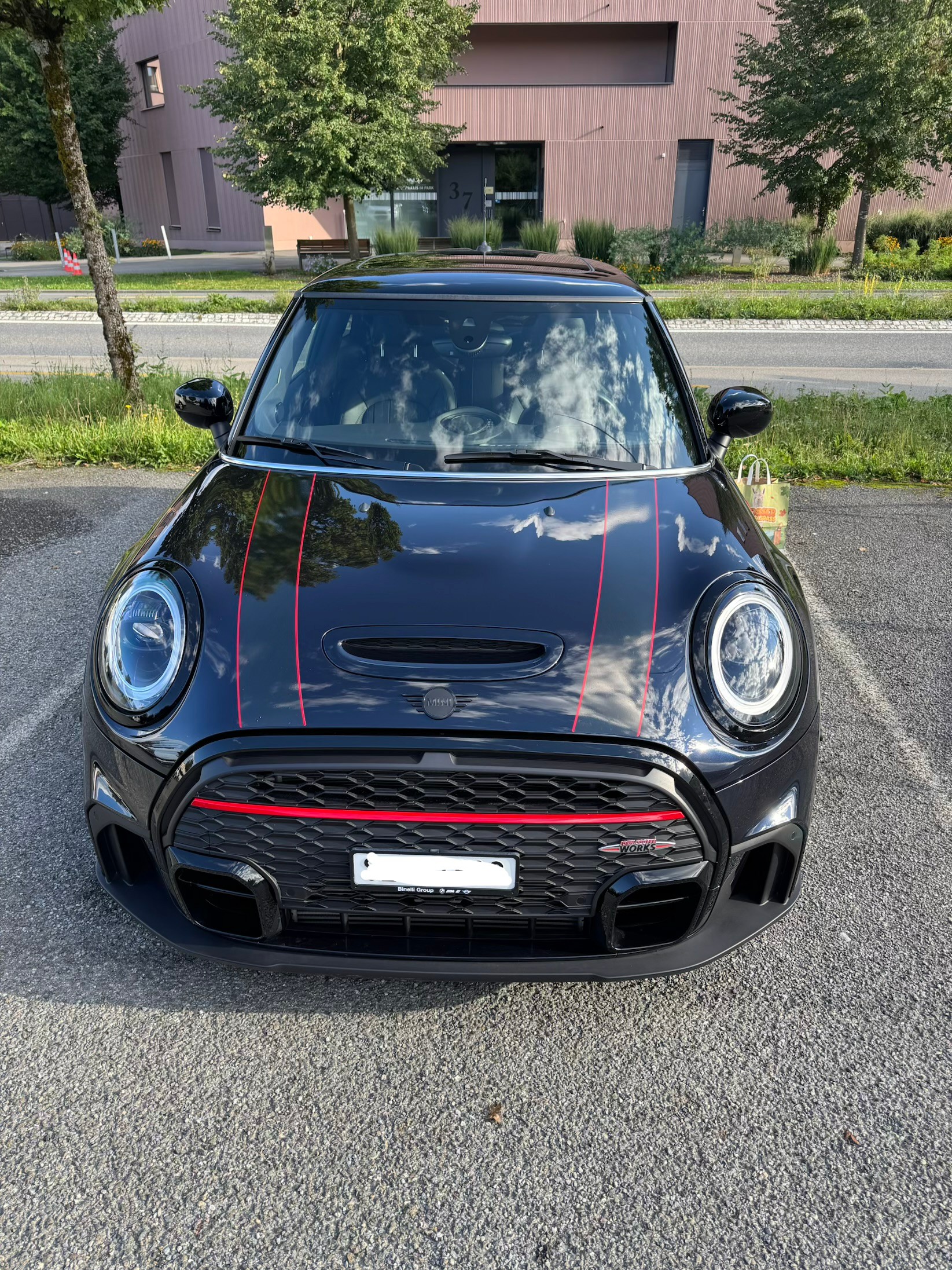 MINI John Cooper works-image-1