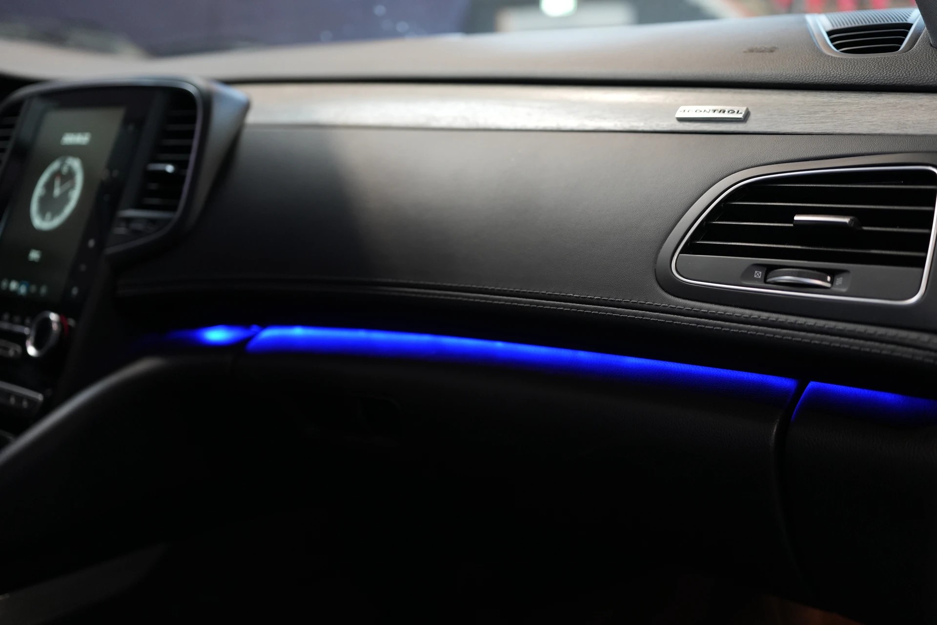 RENAULT Talisman 1.8 TCe Initiale EDC-image-9
