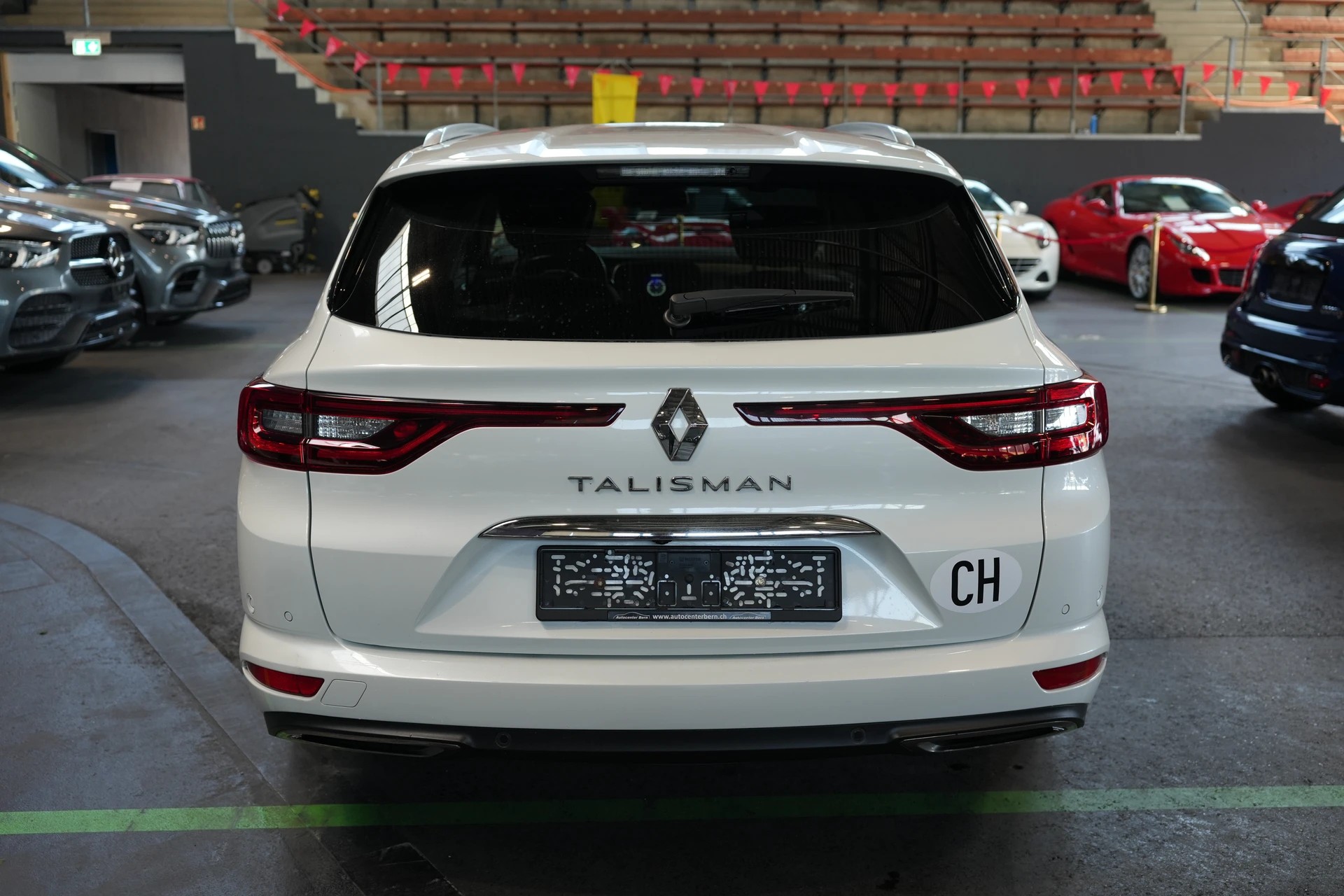 RENAULT Talisman 1.8 TCe Initiale EDC-showroom-element-2