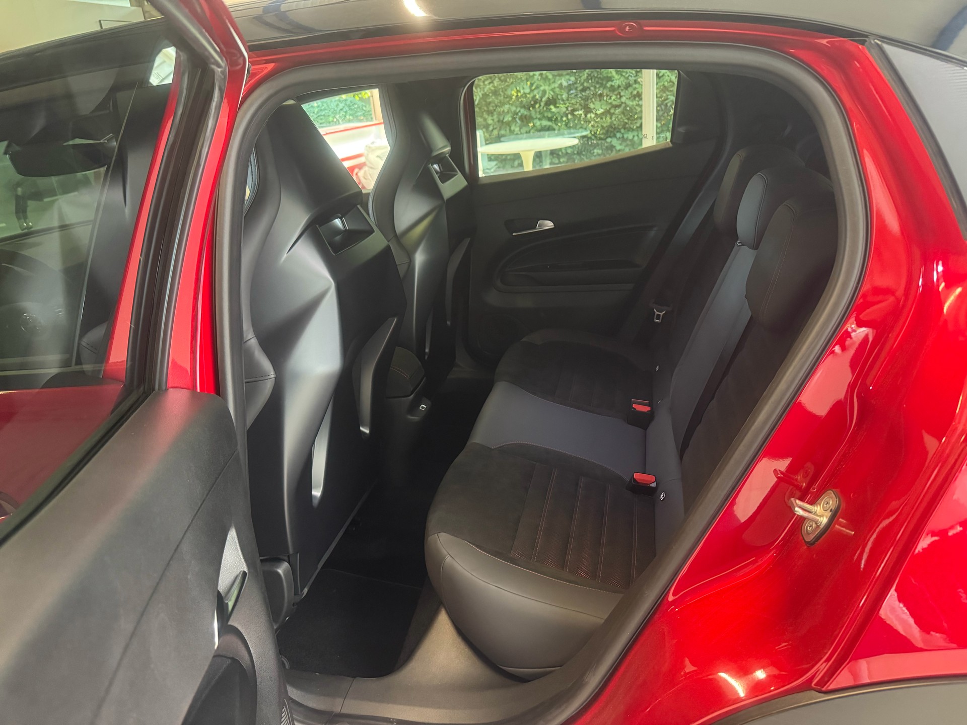 ALFA ROMEO Junior 1.2 48V Hybrid Q4-image-7