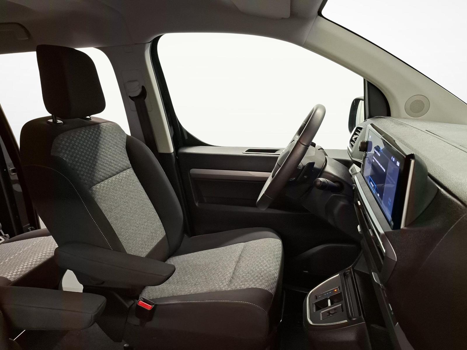 TOYOTA PROACE Verso L1 2.0 D Trend // Mit AHK 3500Kg-image-9