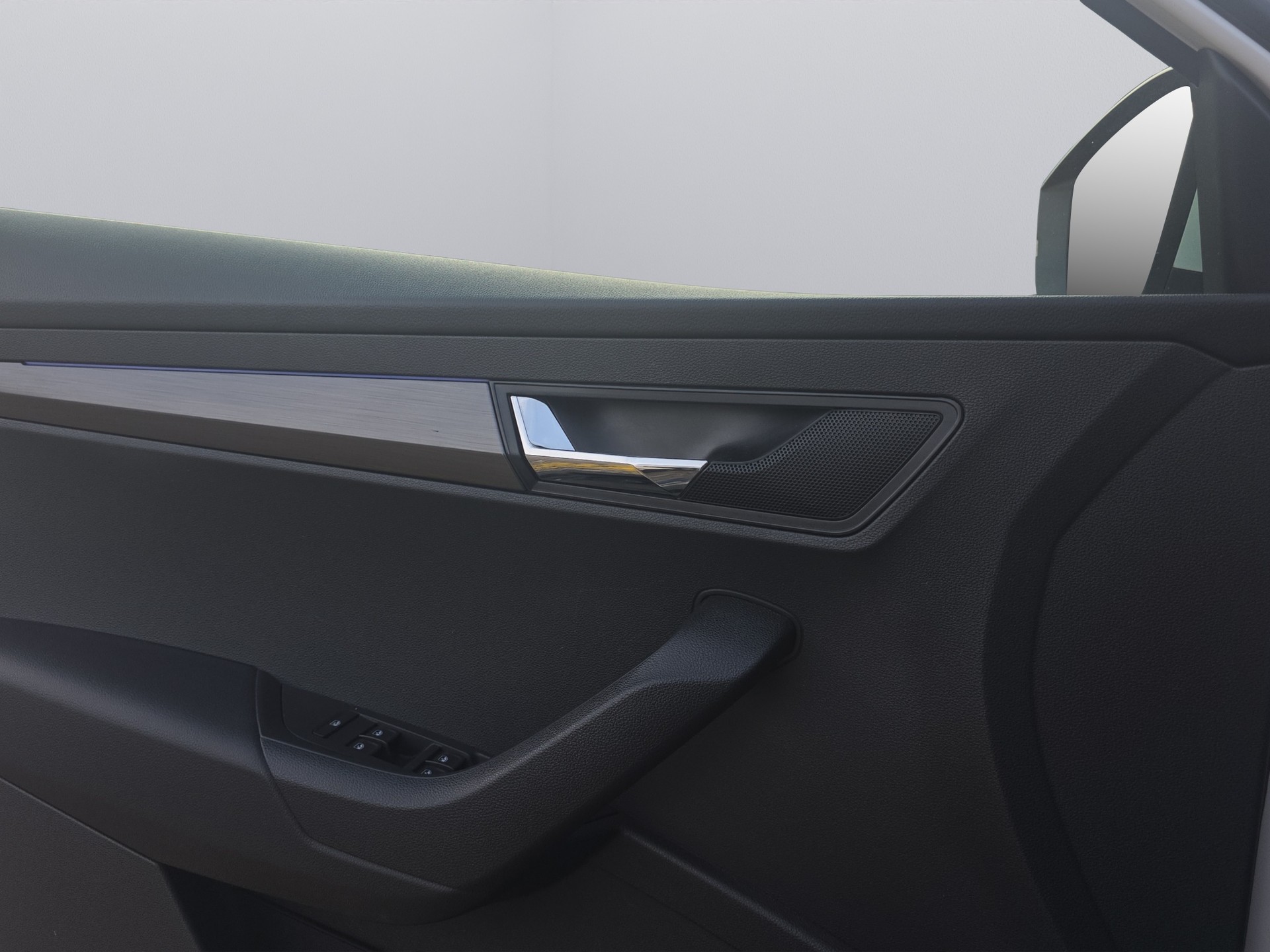 SKODA Karoq 1.5 TSI ACT Scout 4x4 DSG-image-10