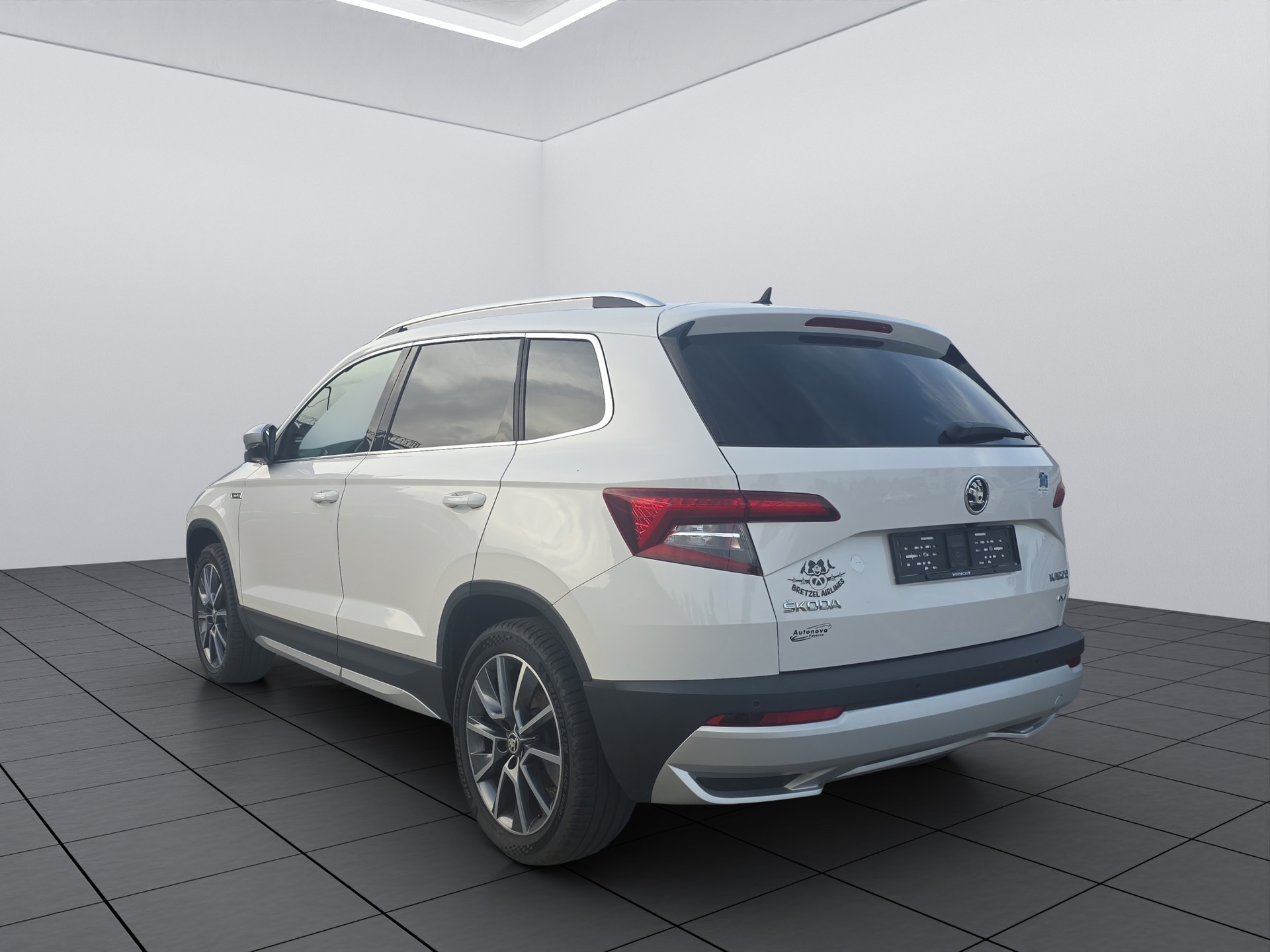 SKODA Karoq 1.5 TSI ACT Scout 4x4 DSG-image-4